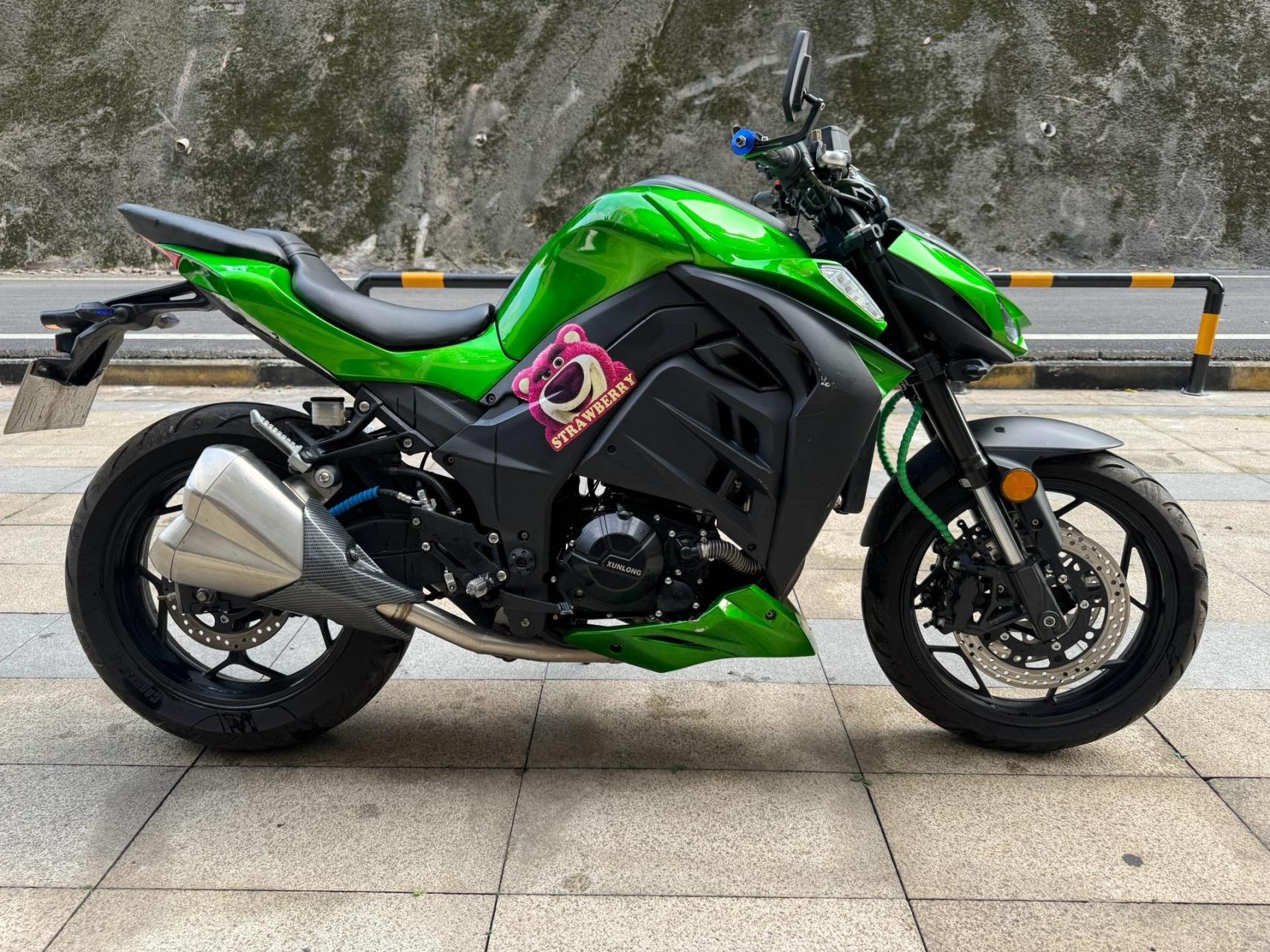 21年大力神n19,国产大蟒蛇双缸400cc,声浪无敌,安全行驶四千公里无倒