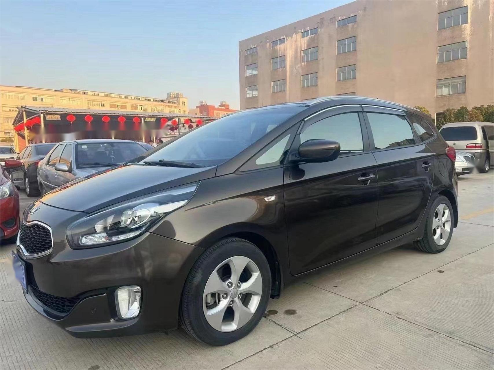 最新到店13款14年上牌起亚佳乐(进口),大空间5座mpv,2.