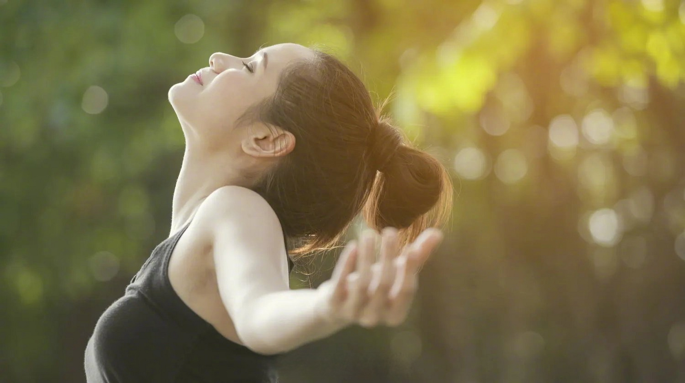 爆肺# ( #气胸# ) 时有所闻,歌手谢安琪就曾五度爆肺入院!