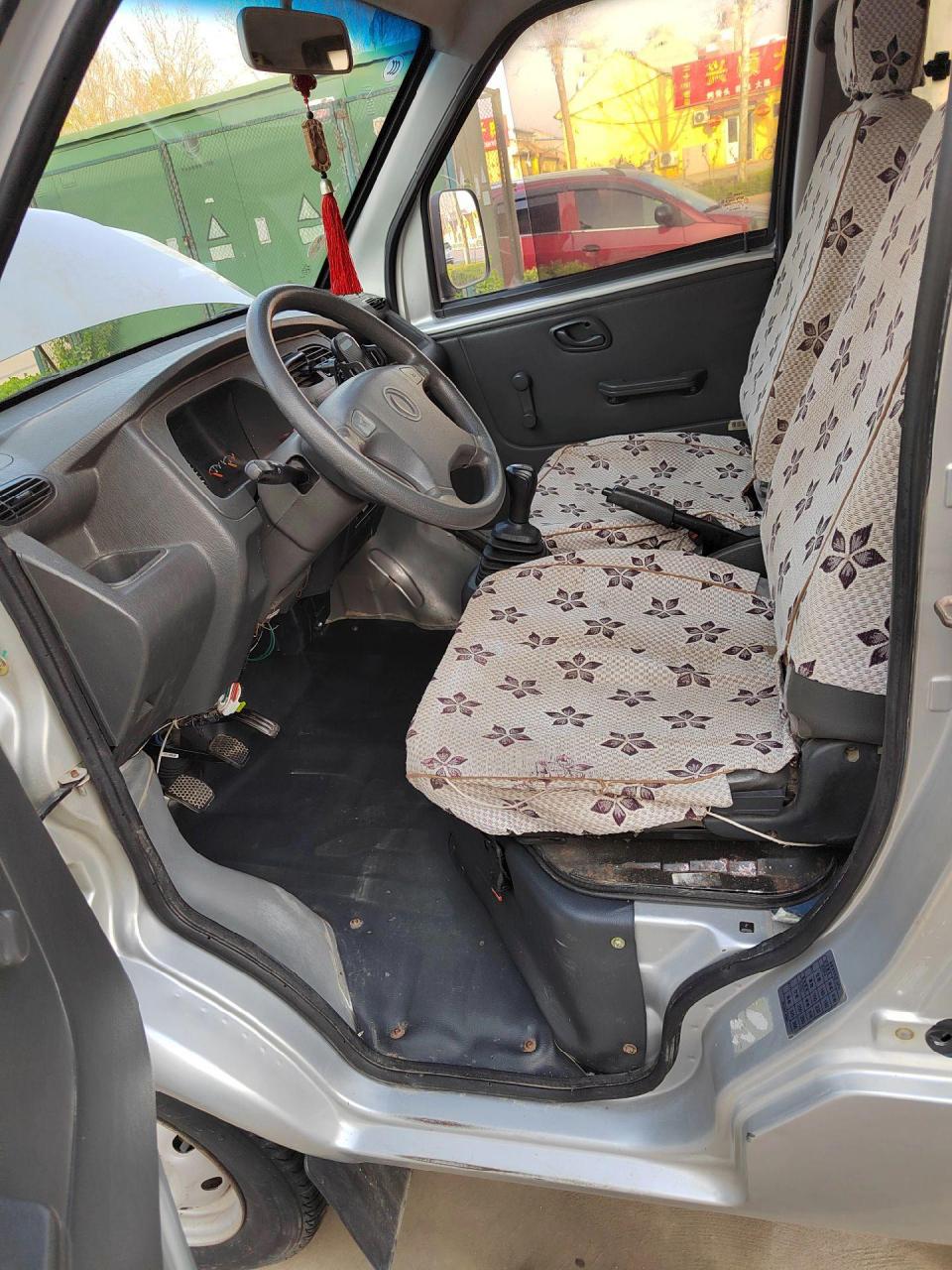 2014年1月上牌,东风小康k17到店.