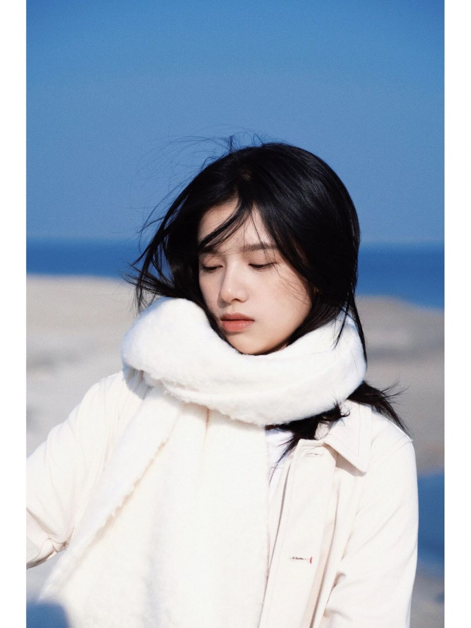 张婧仪 | 《点燃我温暖你》海边大片 邂逅冬日的海