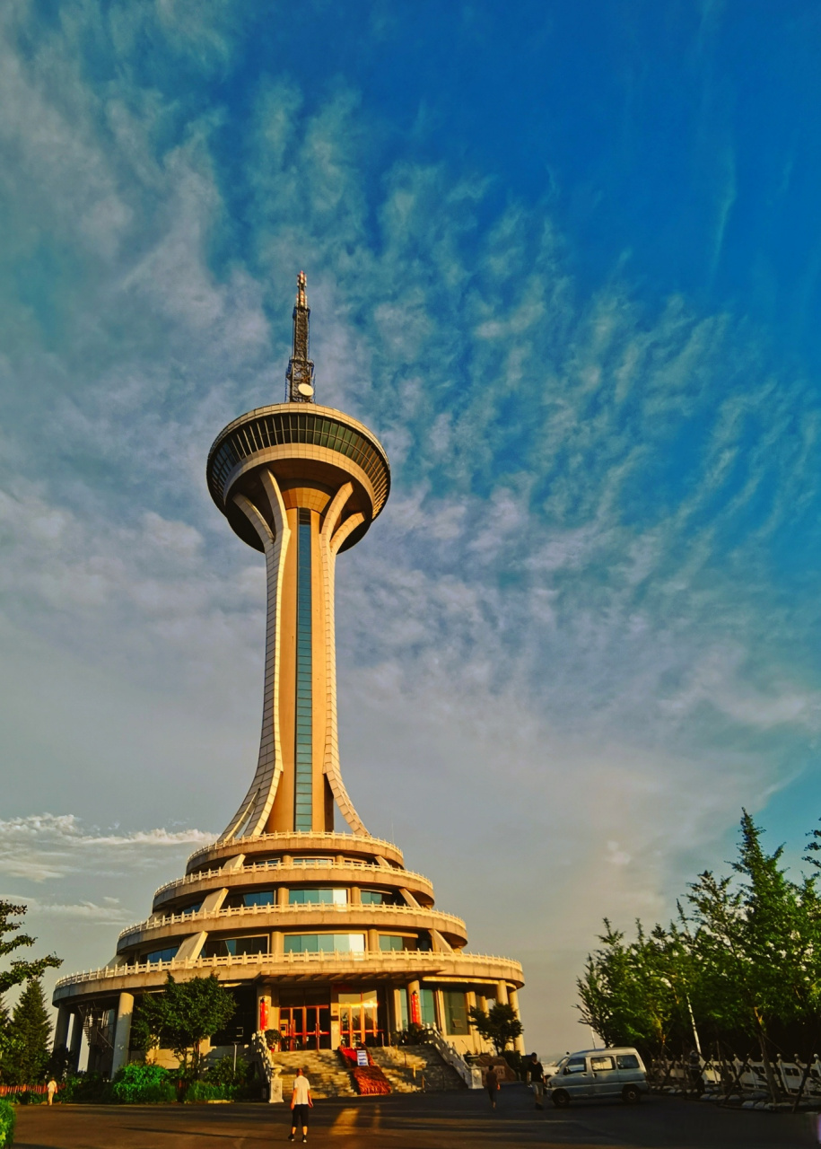 网红打卡地辽宁杠杠滴##美味辽宁等您来#  黄海明珠电视塔  林志民摄