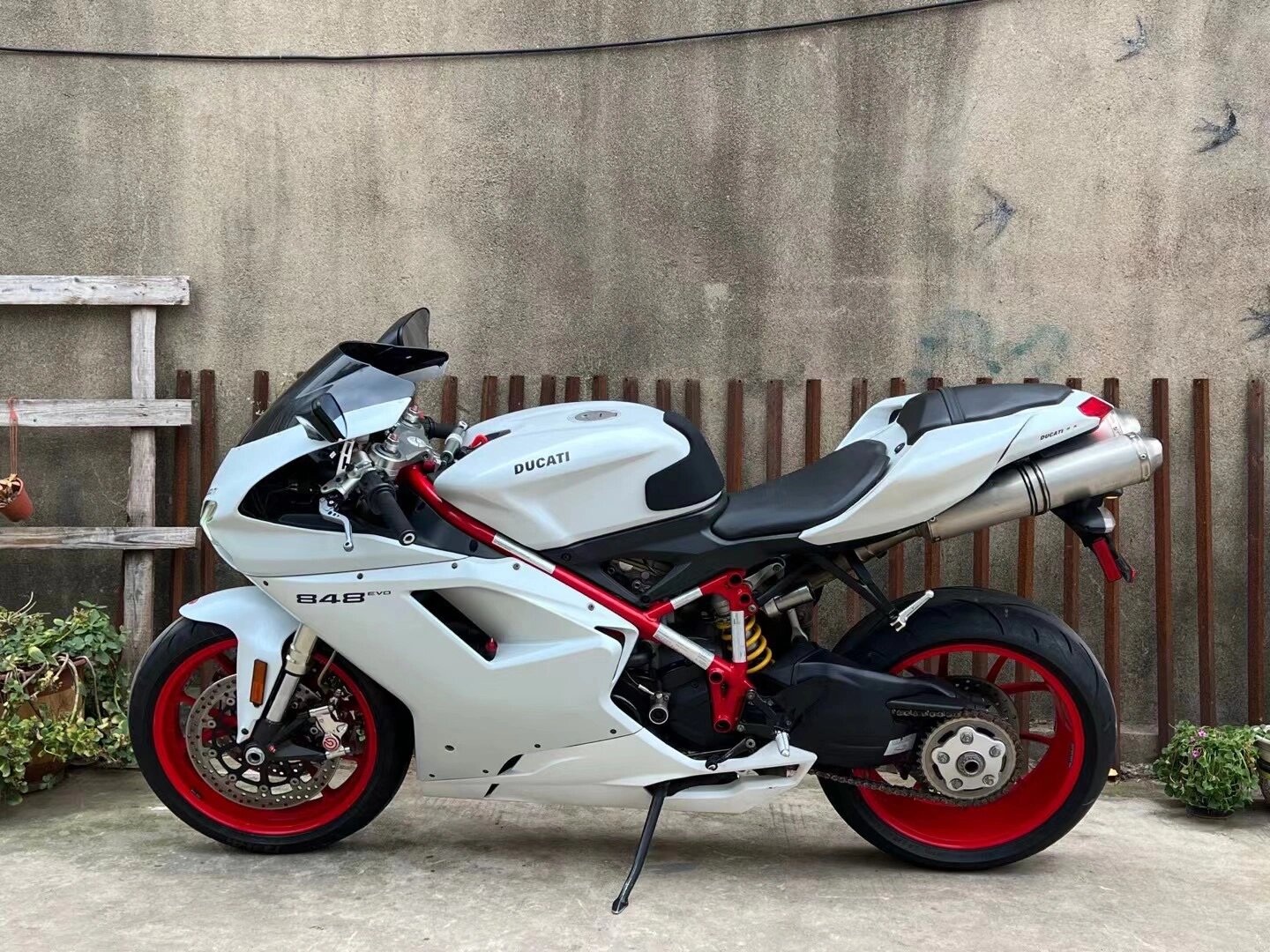 2500090 精品杜卡迪848evo 顶配 单摇臂 浑身名牌 车况细节极度舒适