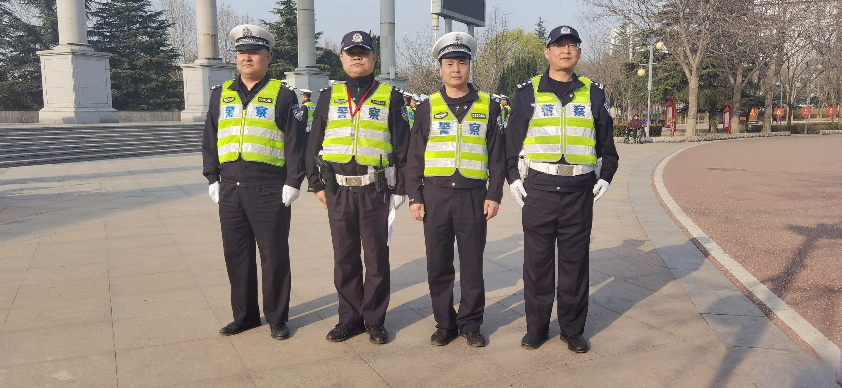 交警协警的工作服图片图片