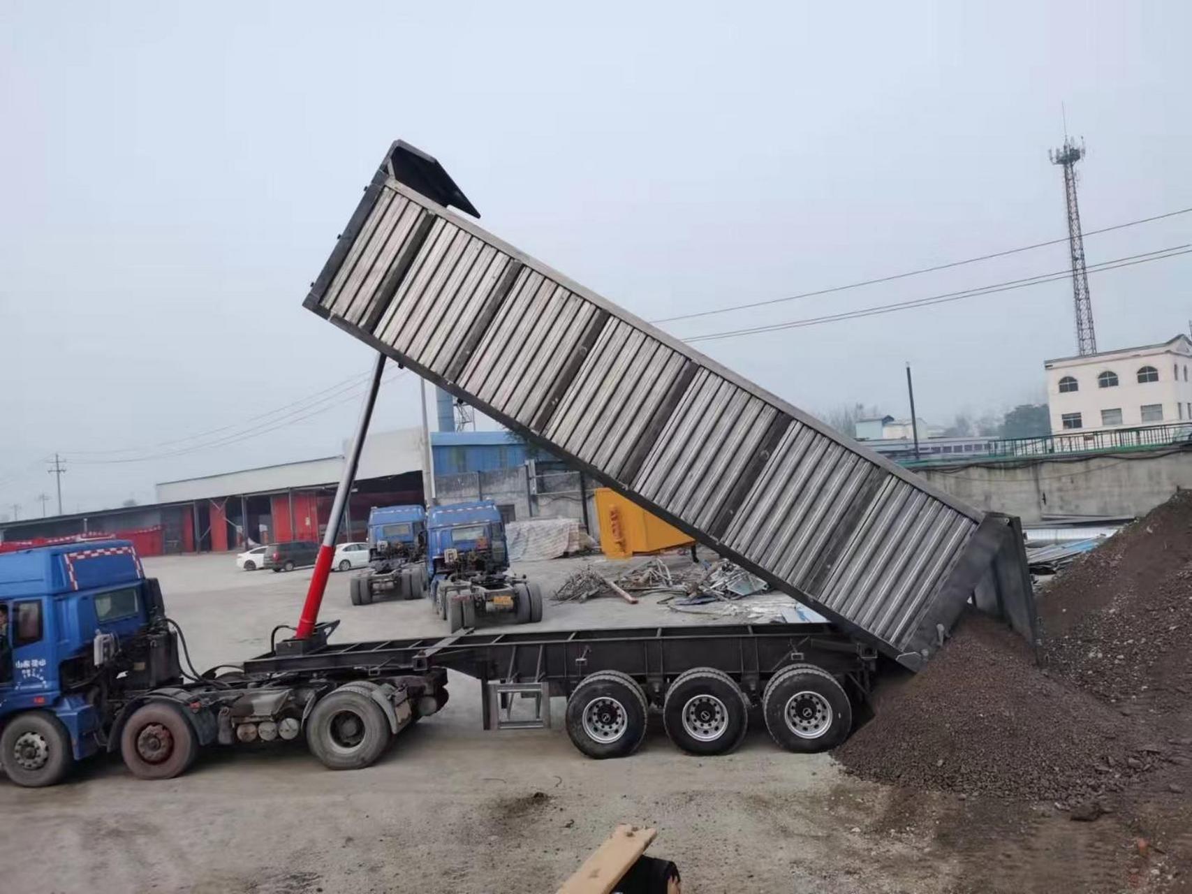 集装箱后翻自卸半挂车