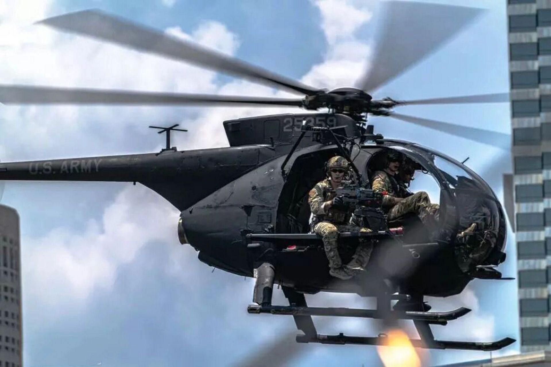 红薯军事# #军迷大作战# #特种部队# #战术小队# #小鸟武装直升机