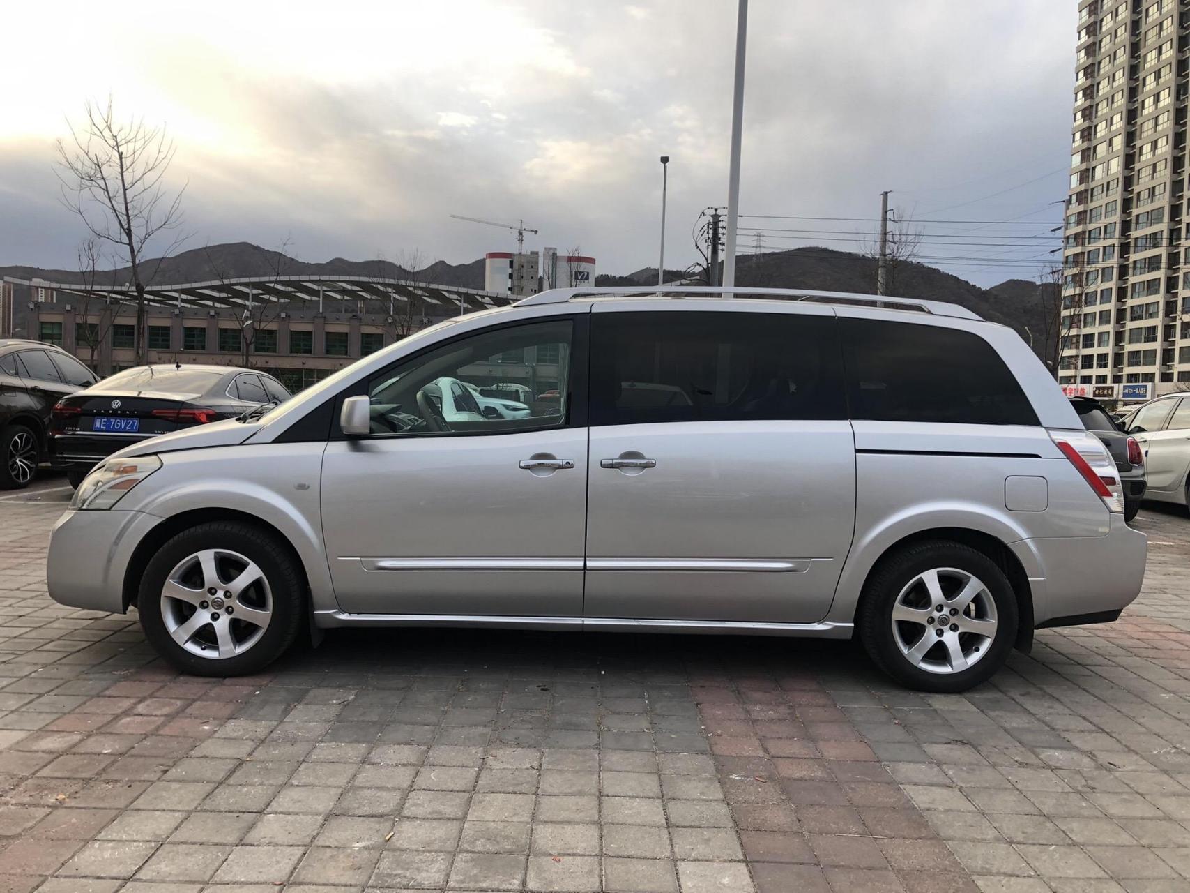 2007年日产贵士3.