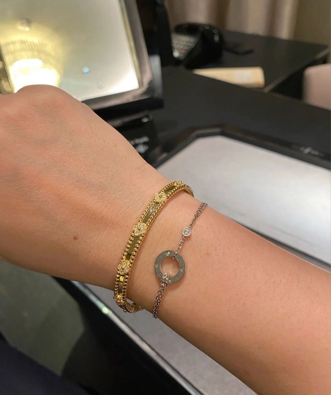 一眼万年的梵克雅宝黄金万花筒手镯 vca/梵克雅宝perlee sweet