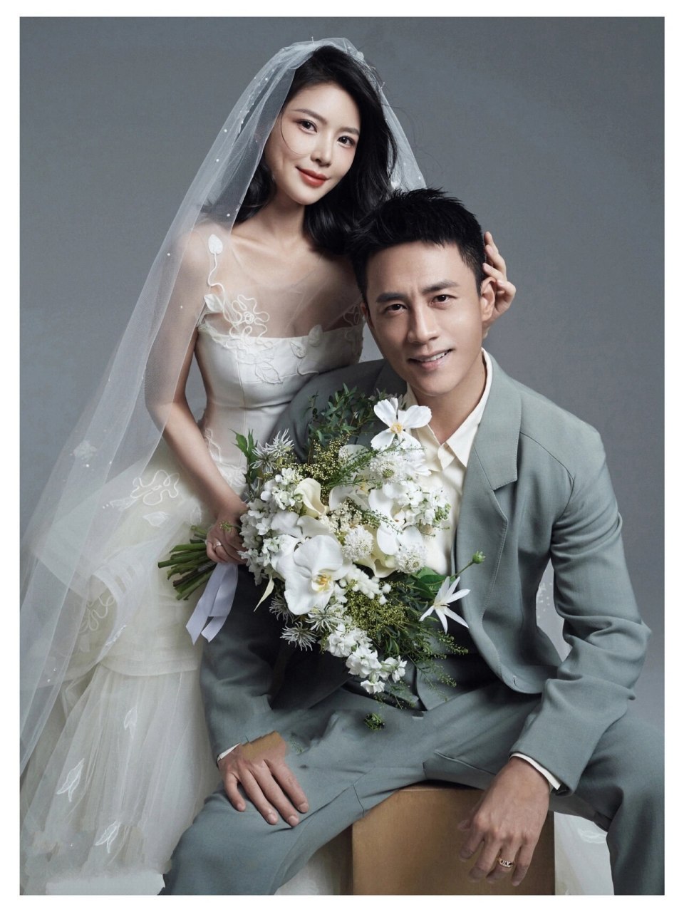 杜淳&王灿婚纱照大片来啦,模范夫妻石锤! . .