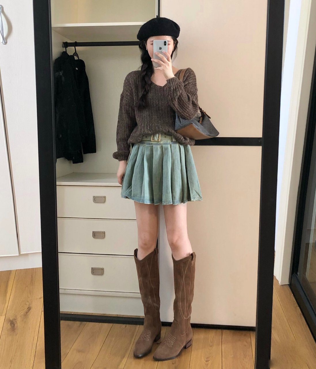 ootd|早秋辣妹穿搭长筒靴搭配百褶裙|超显瘦 早秋百褶裙搭配 显高显瘦