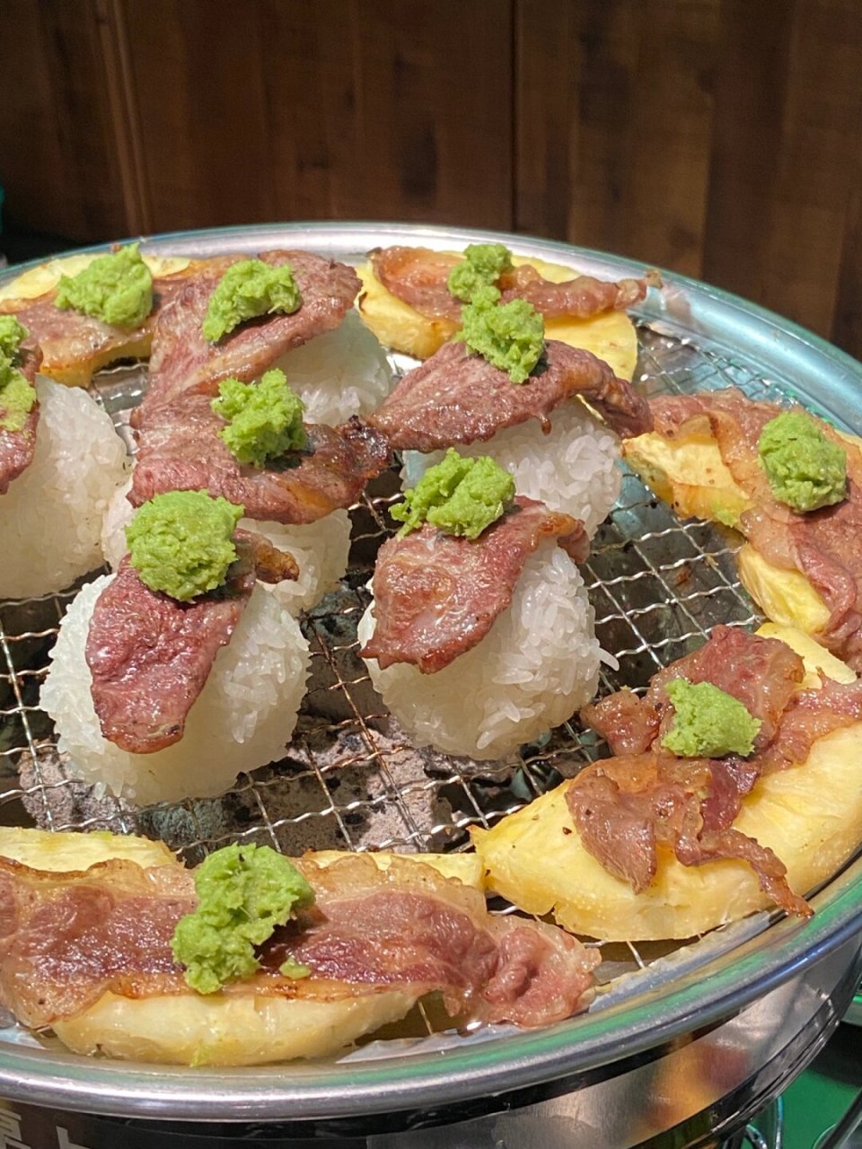 鲜山葵烤肉吼吼吃啊!