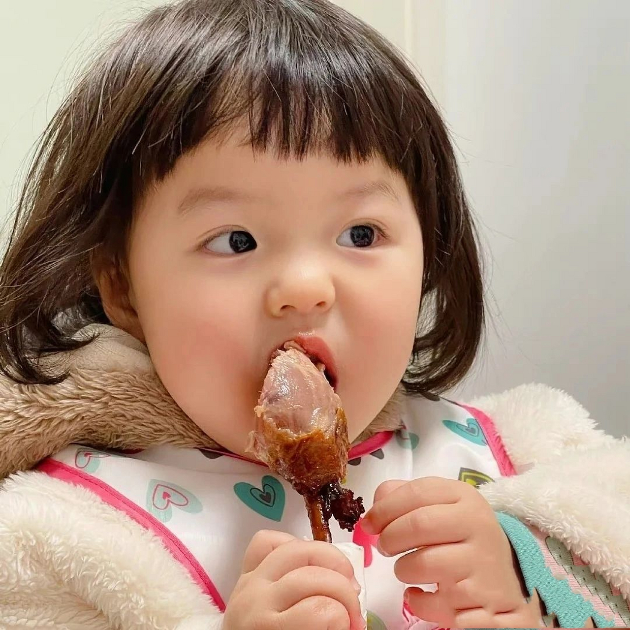 萌娃系列头像之吃东西篇 萌娃系列头像之吃东西篇 吃东西的样子非常不