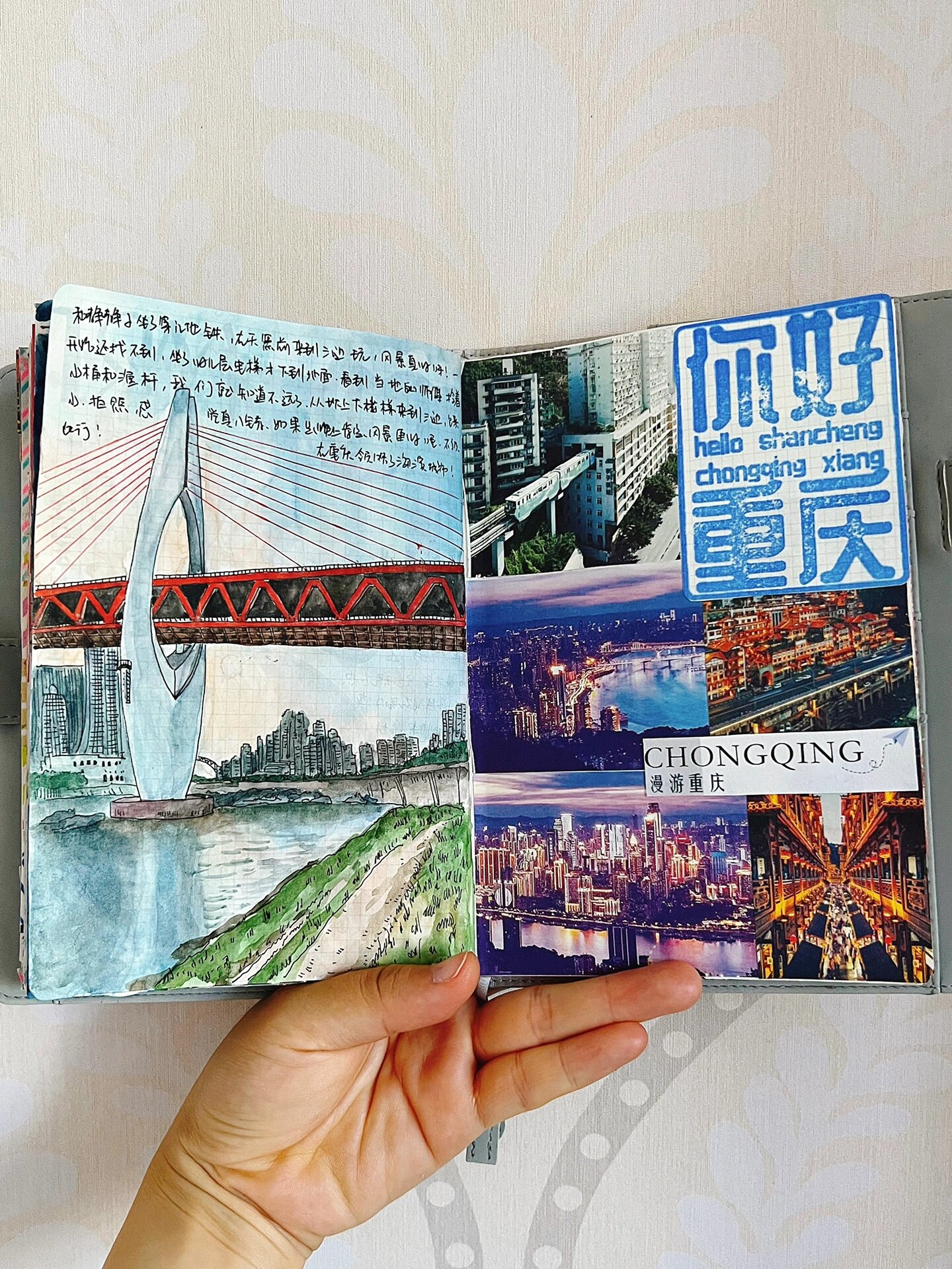 和朋友一路尾随拿着渔具的本地大叔,来到了嘉陵江边,欣赏到了"海景"