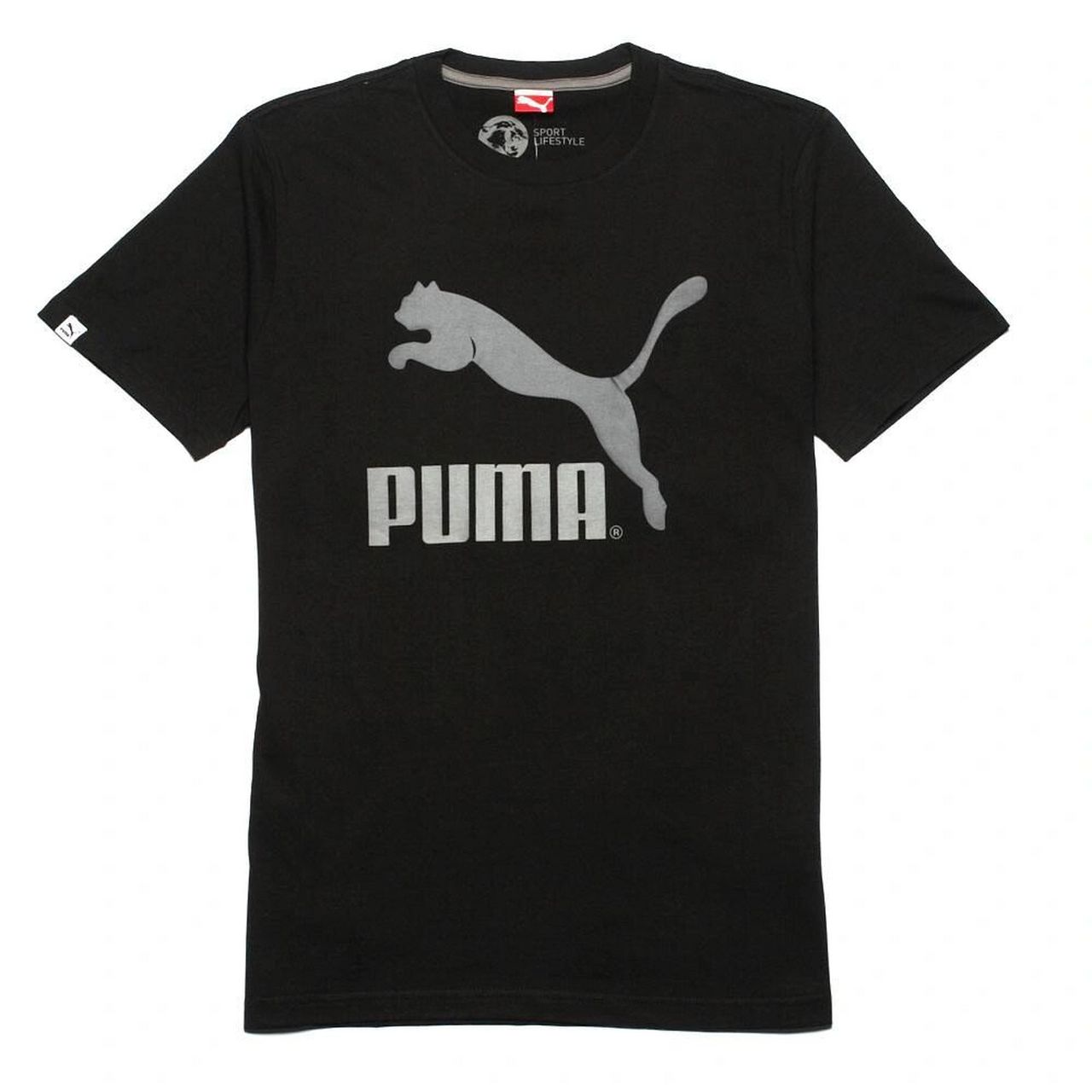 看标志 正品的美洲狮很光滑,很健壮,以一种奔跑的姿态,栩栩如生.