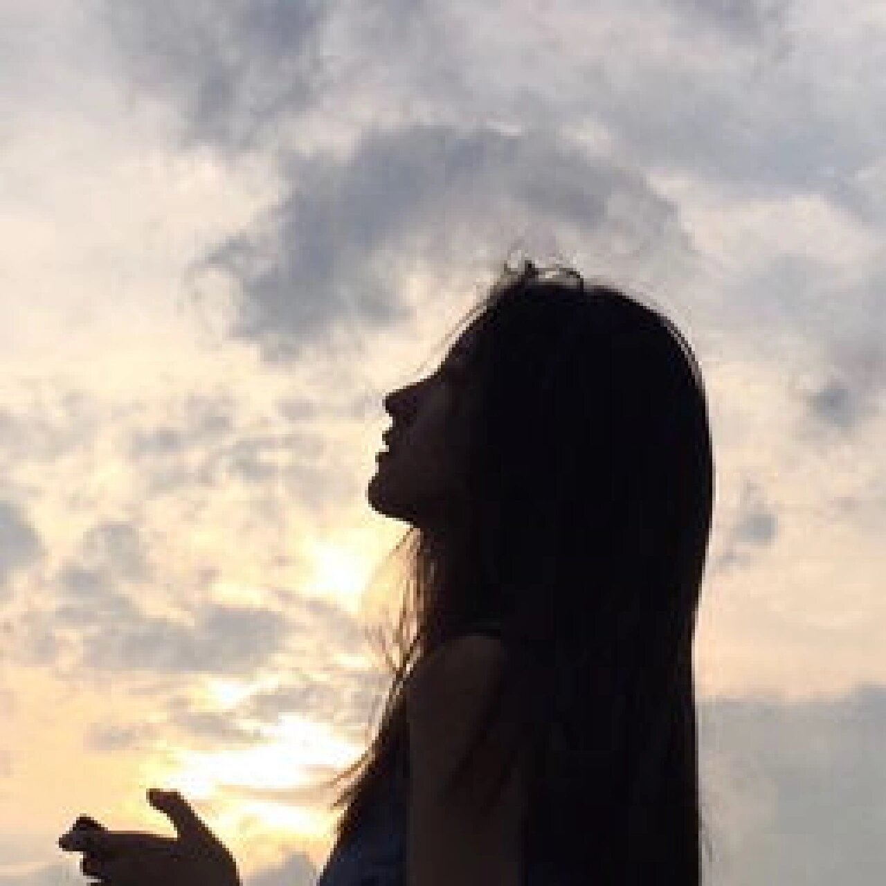 那些绝美的女生侧影头像,你知道吗