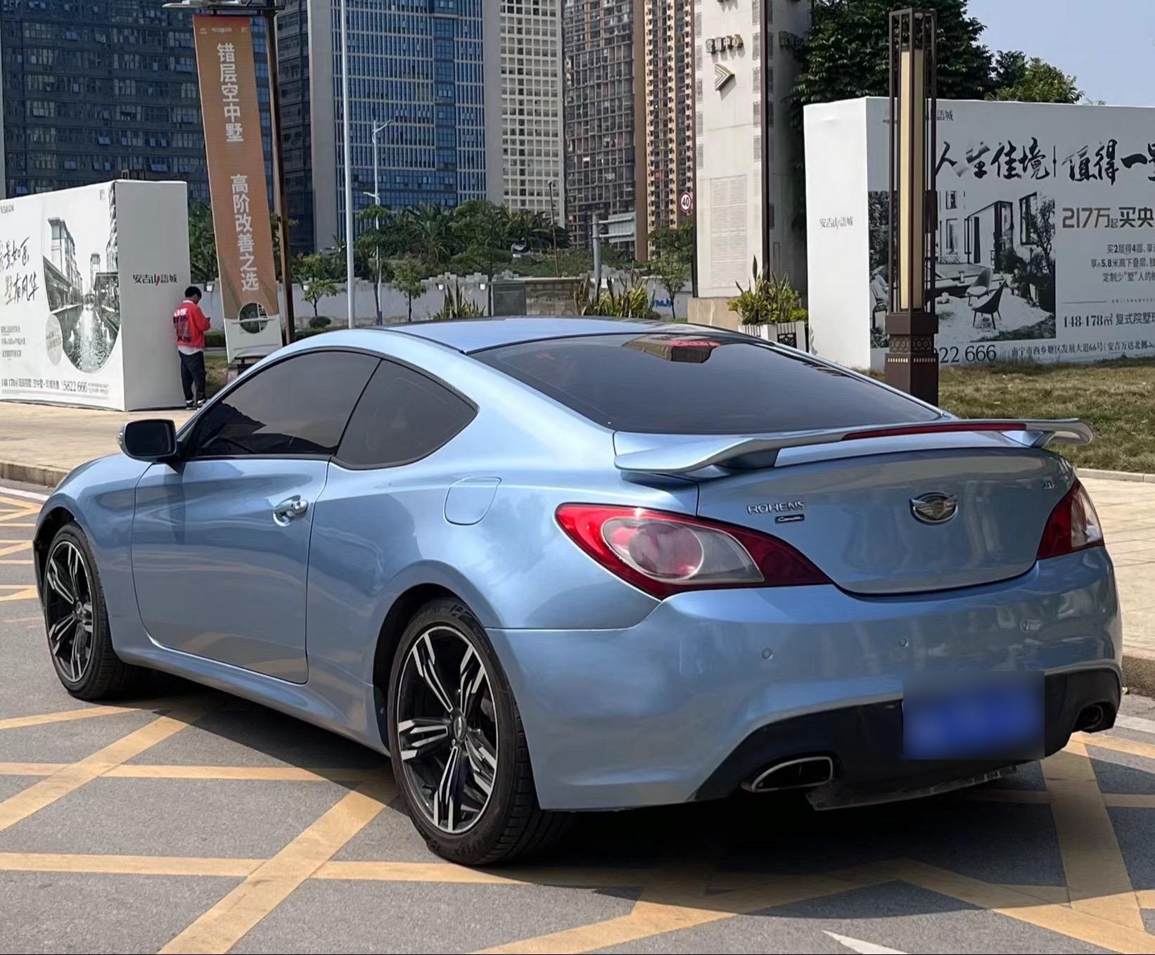 2010年现代劳恩斯2.
