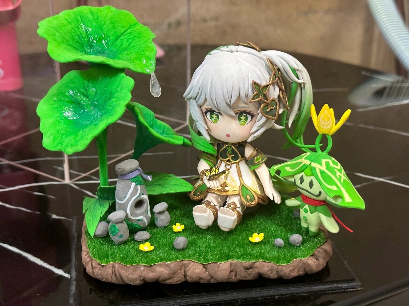 粘土草神mini手办 第一次用超轻粘土做纳西妲,可能还要多多研究怎样做