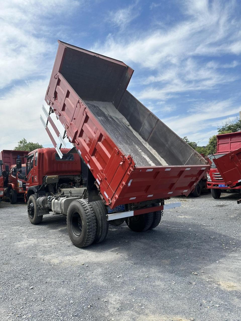 国五4.2米蓝牌自卸.