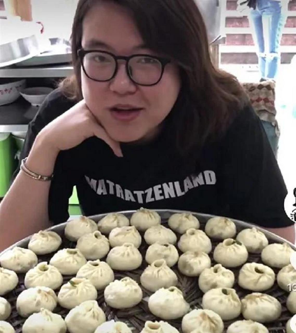 网红浪胃仙瘦成纸片人  一个大老爷们从这么胖都这么瘦!