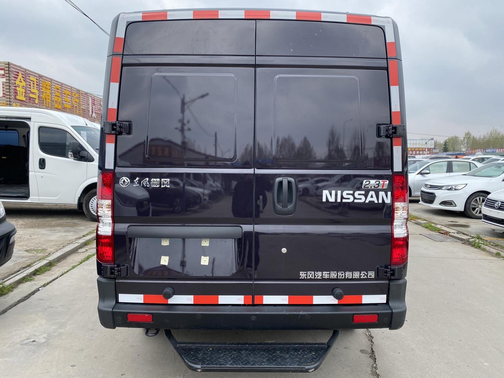 2023年准新车东风御风v9,三座货运长轴中顶,2.