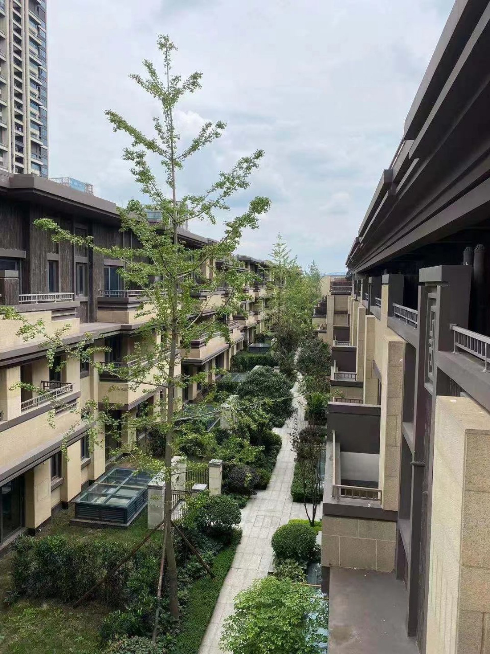 天府新区 秦皇寺板块现房别墅 广汇御园 秦皇寺天东片区天府公园旁