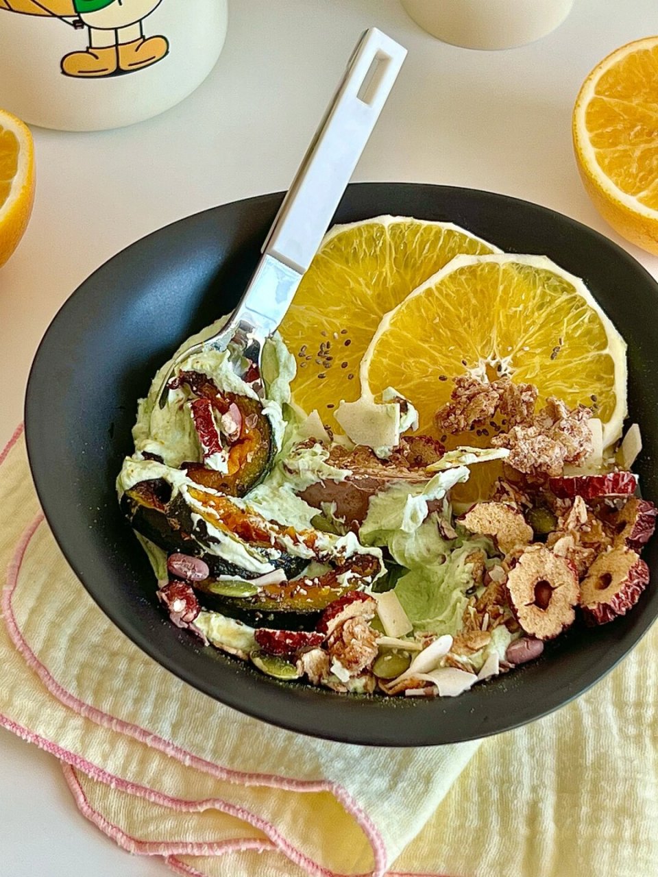 早餐|南瓜酸奶碗99 烤过的南瓜拌酸奶, 有点儿意外的好吃了[得意]