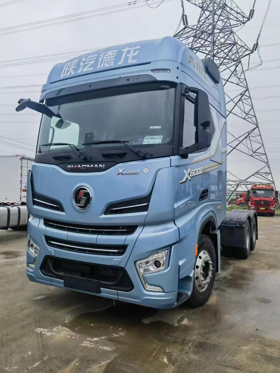 德龙x6000  560马力天然气牵引车,潍柴15升发动机,法士特自动挡!