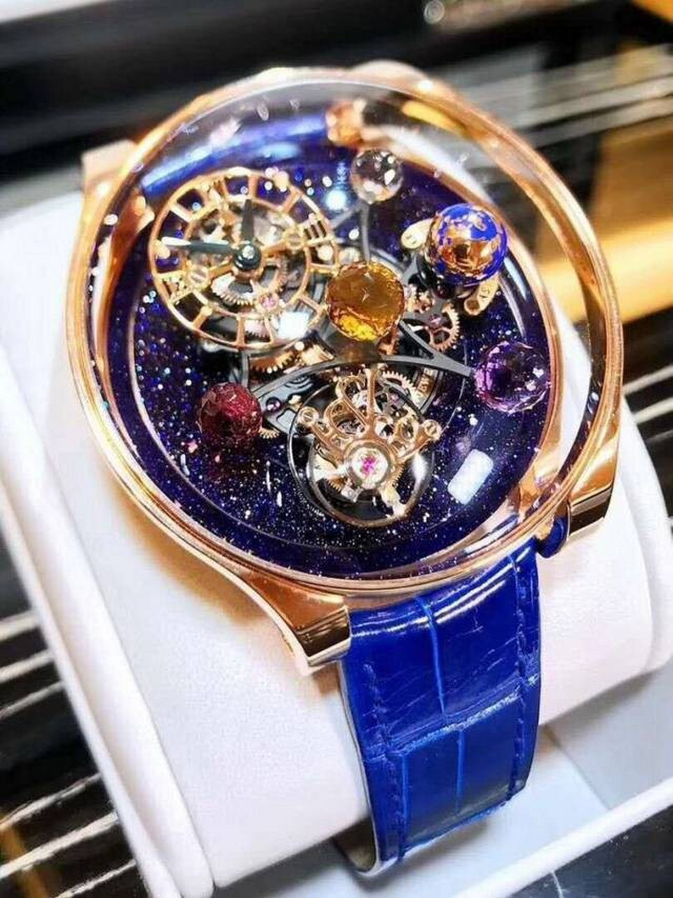 捷克豹天体陀飞轮腕表,不一样的镂空美!