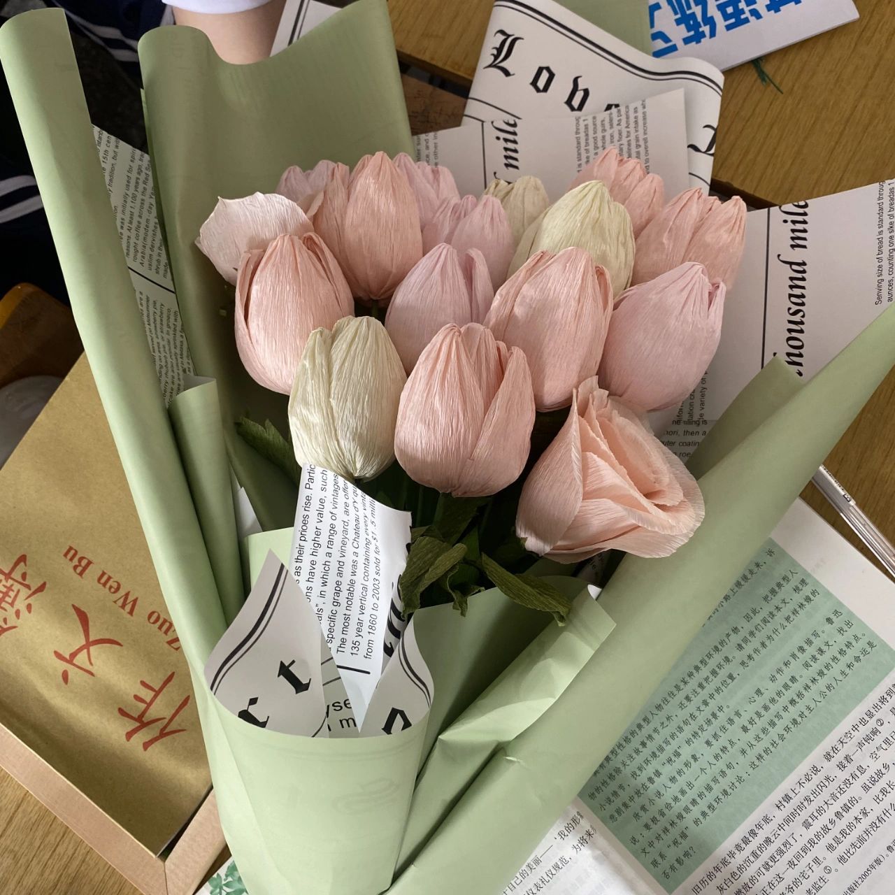 手工皱纹纸郁金香93花束教程 高级感