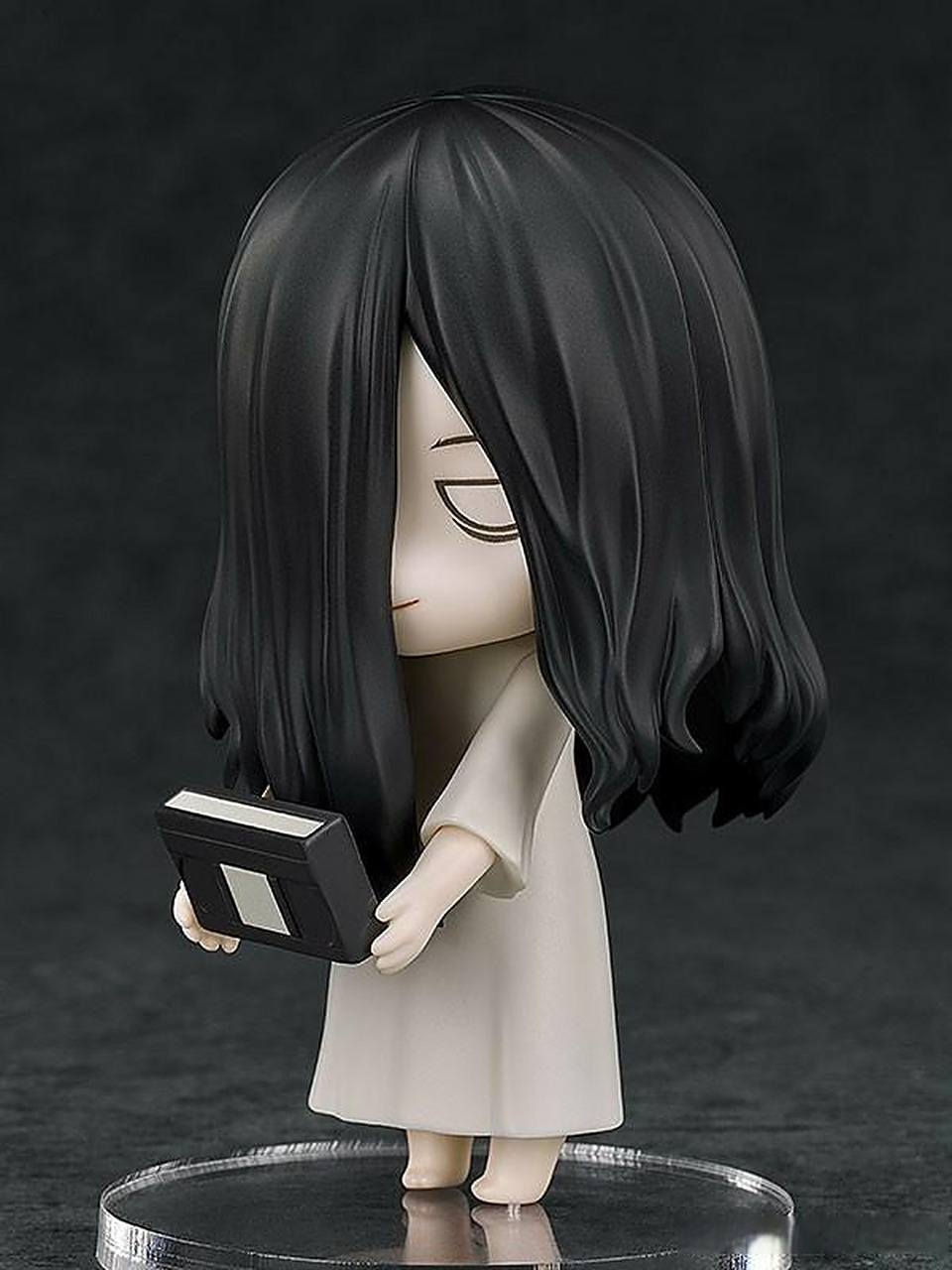 gsc近日推出新款粘土人:"贞子",出自电影《贞子dx》,售价7800日元(约