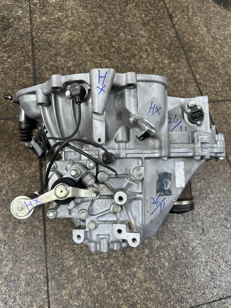 汽车配件 吉利全球鹰gx7 sx718  4g18 1.8手动变速箱