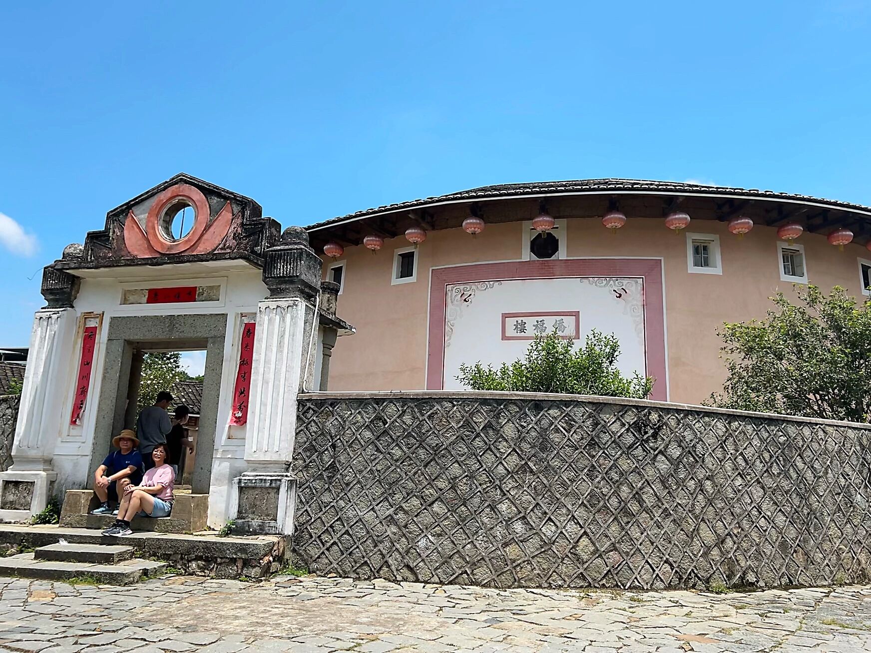 龙岩一日游 路线:龙岩-永定土楼-龙岩-古田镇 8:30-10:00龙岩客运站