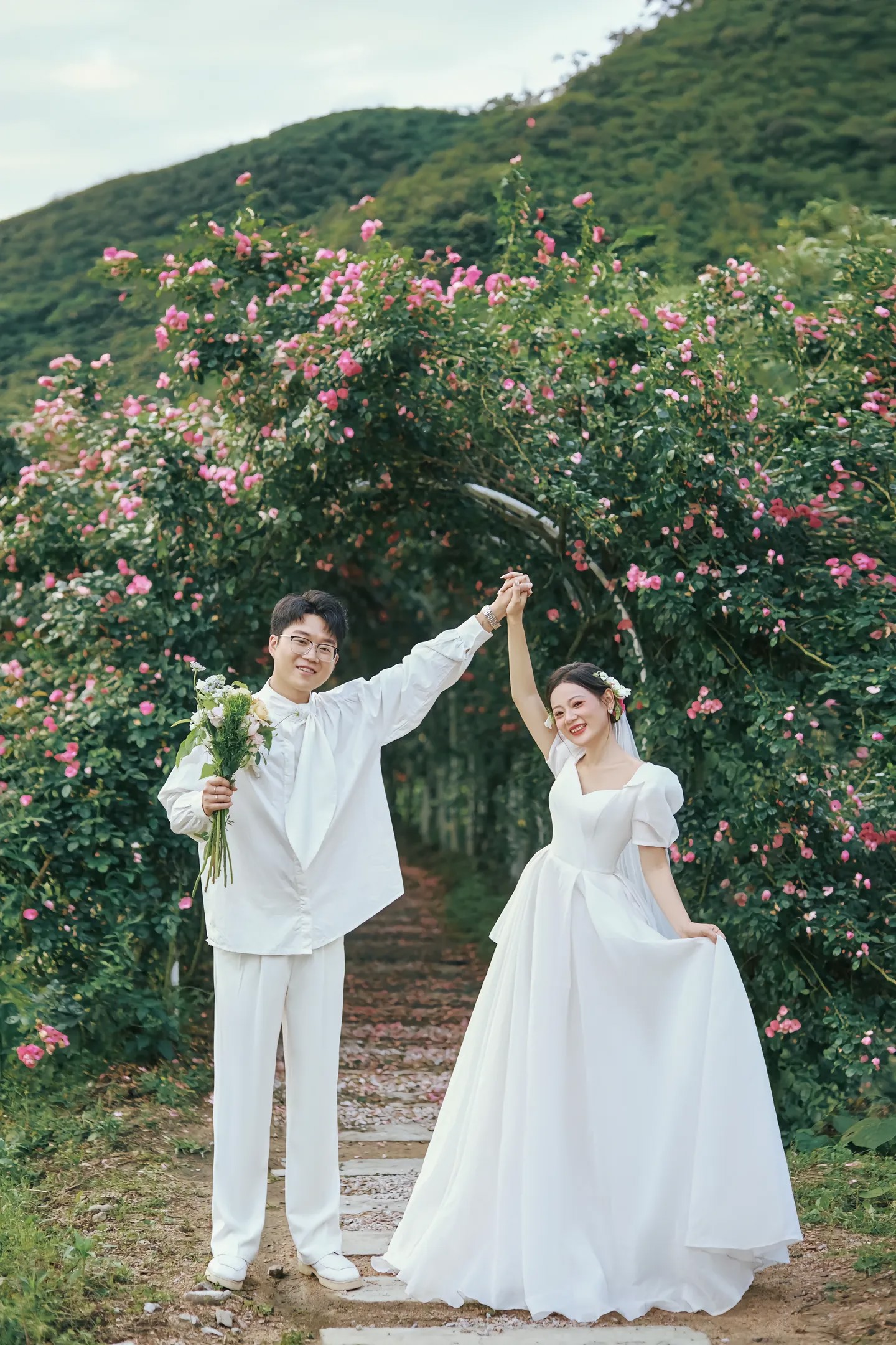 以年为单位,一年又一年,春来夏往秋收东藏我们来曰