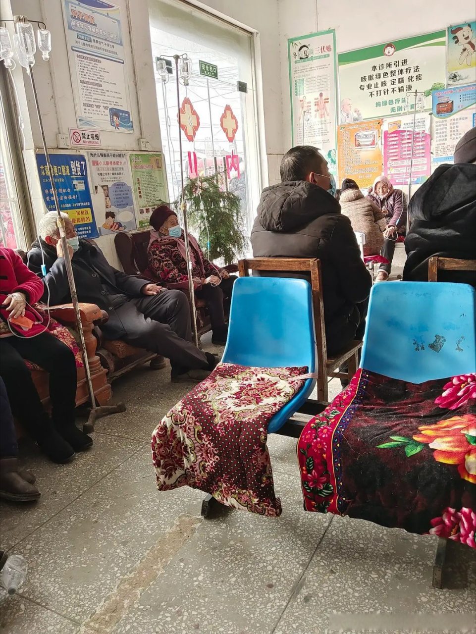 现在农村小诊所一天可以赚多少钱?