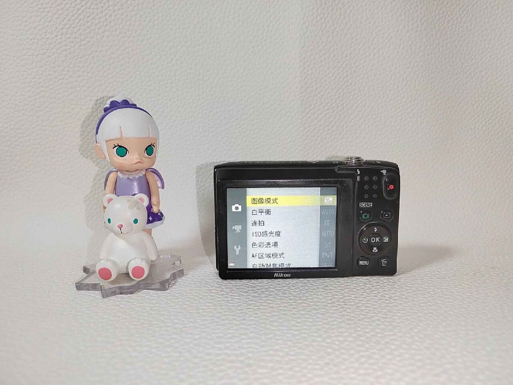 尼康s2800 ccd数码相机 要购买的姐妹妹看主业置顶 	 本款   2000万