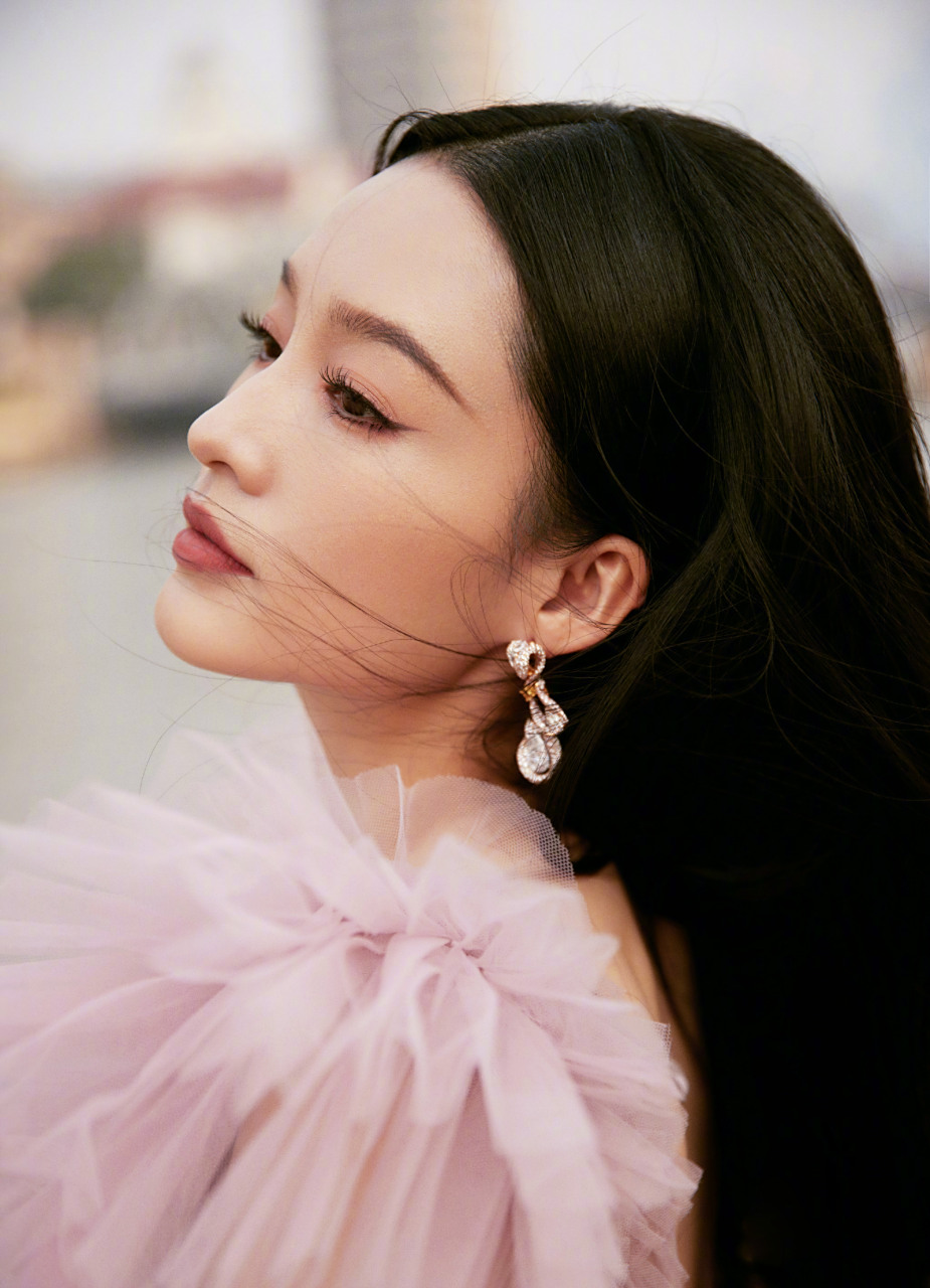 李沁清冷紫雾妆,轻纱曼妙梦幻唯美