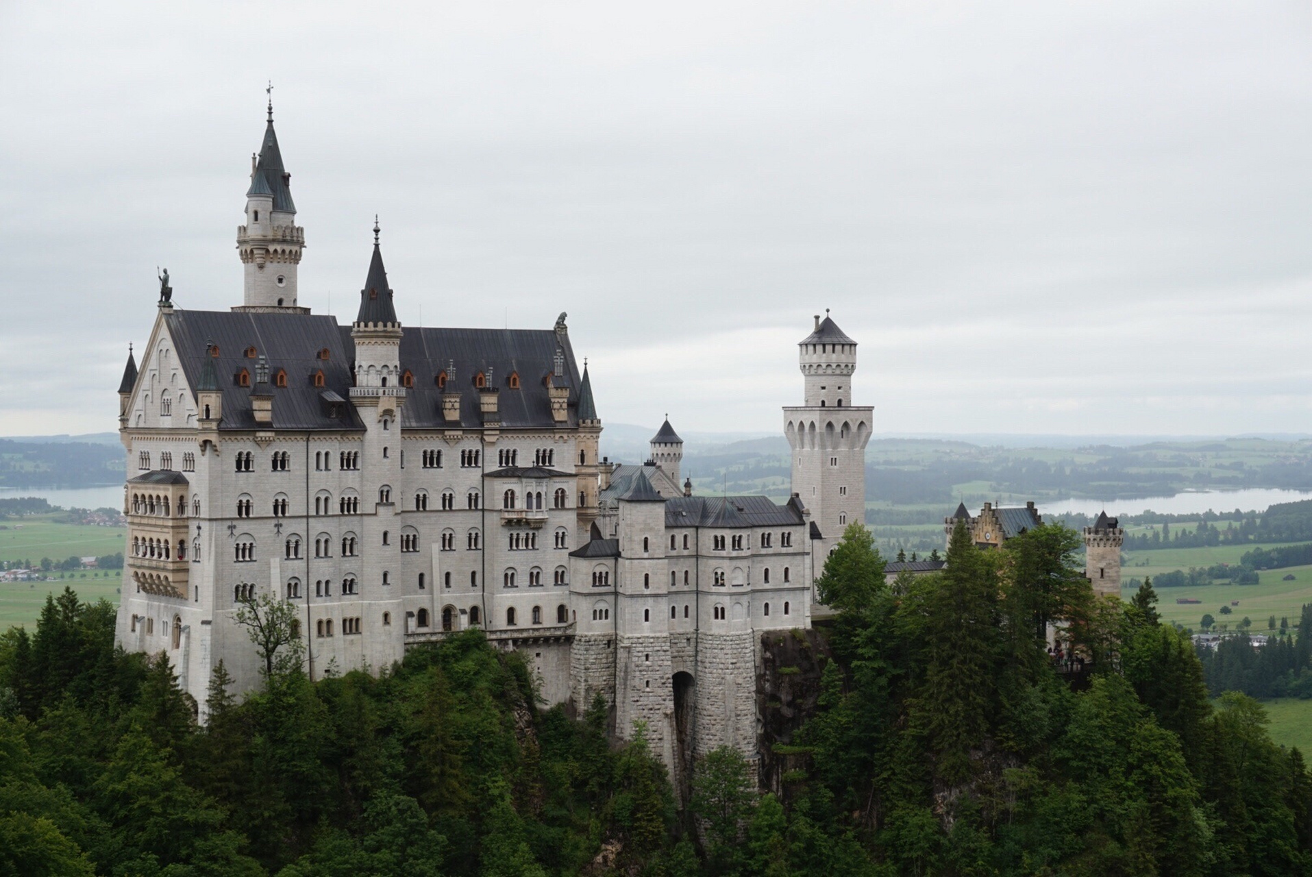 德国 福森 新天鹅堡# how to get 慕尼黑中央火车站出发 每一小时有