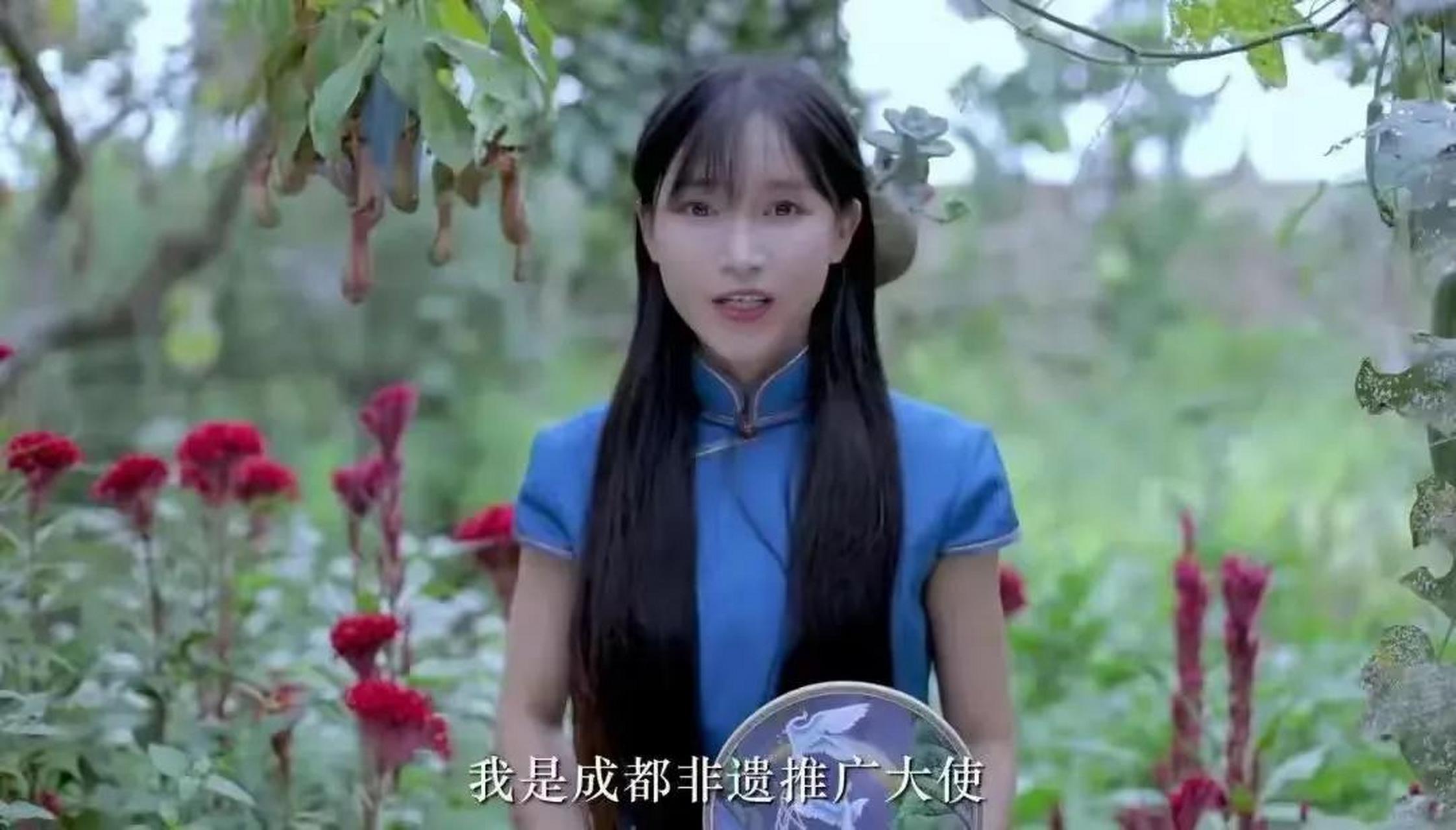 离开屏幕1000天后,李子柒近照曝光:像书香门第的千金女  李子柒以一人