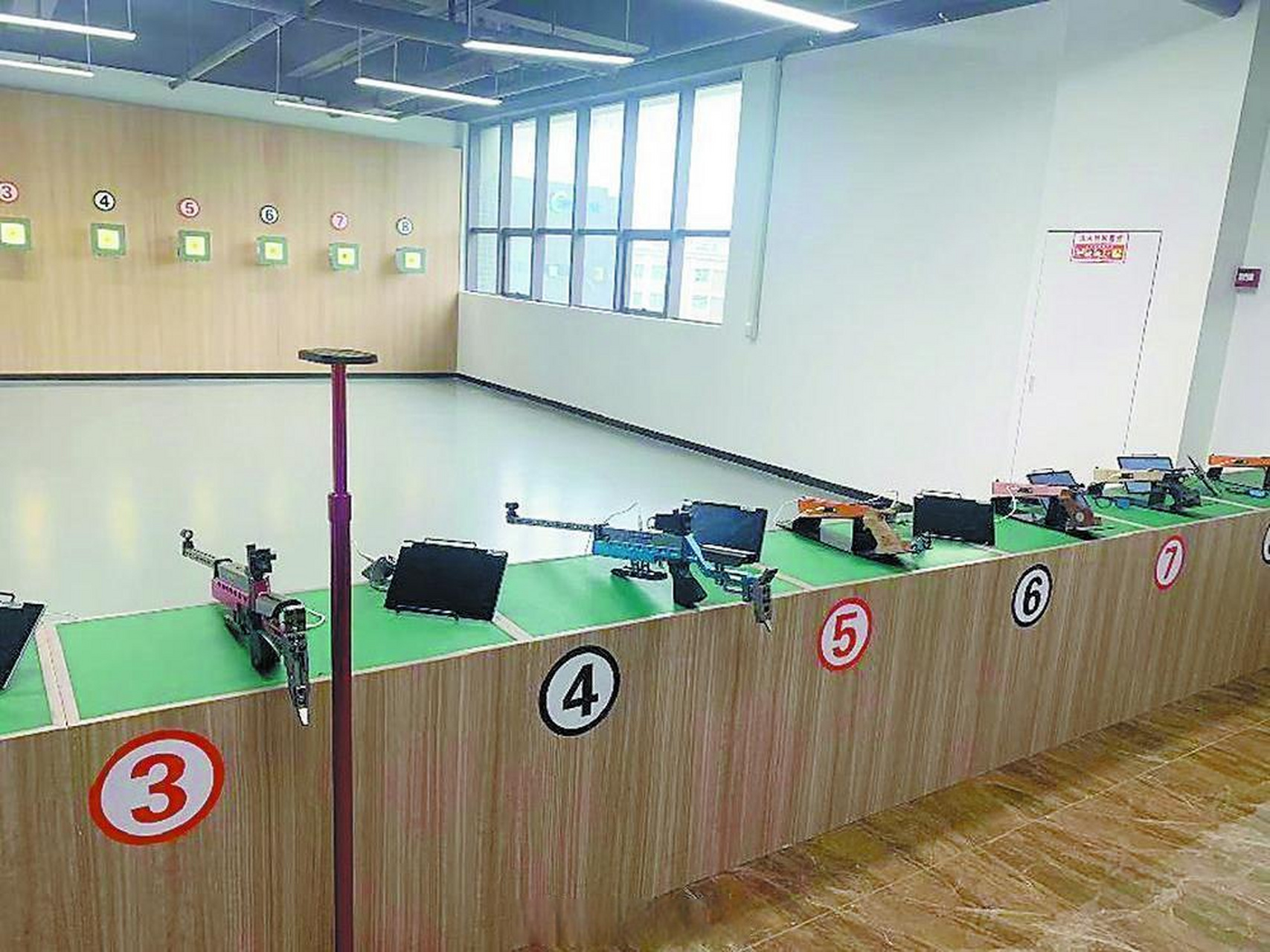 【奥运冠军用的"光电射击"系统,出自香洲!】10米气步枪的靶子有多小?