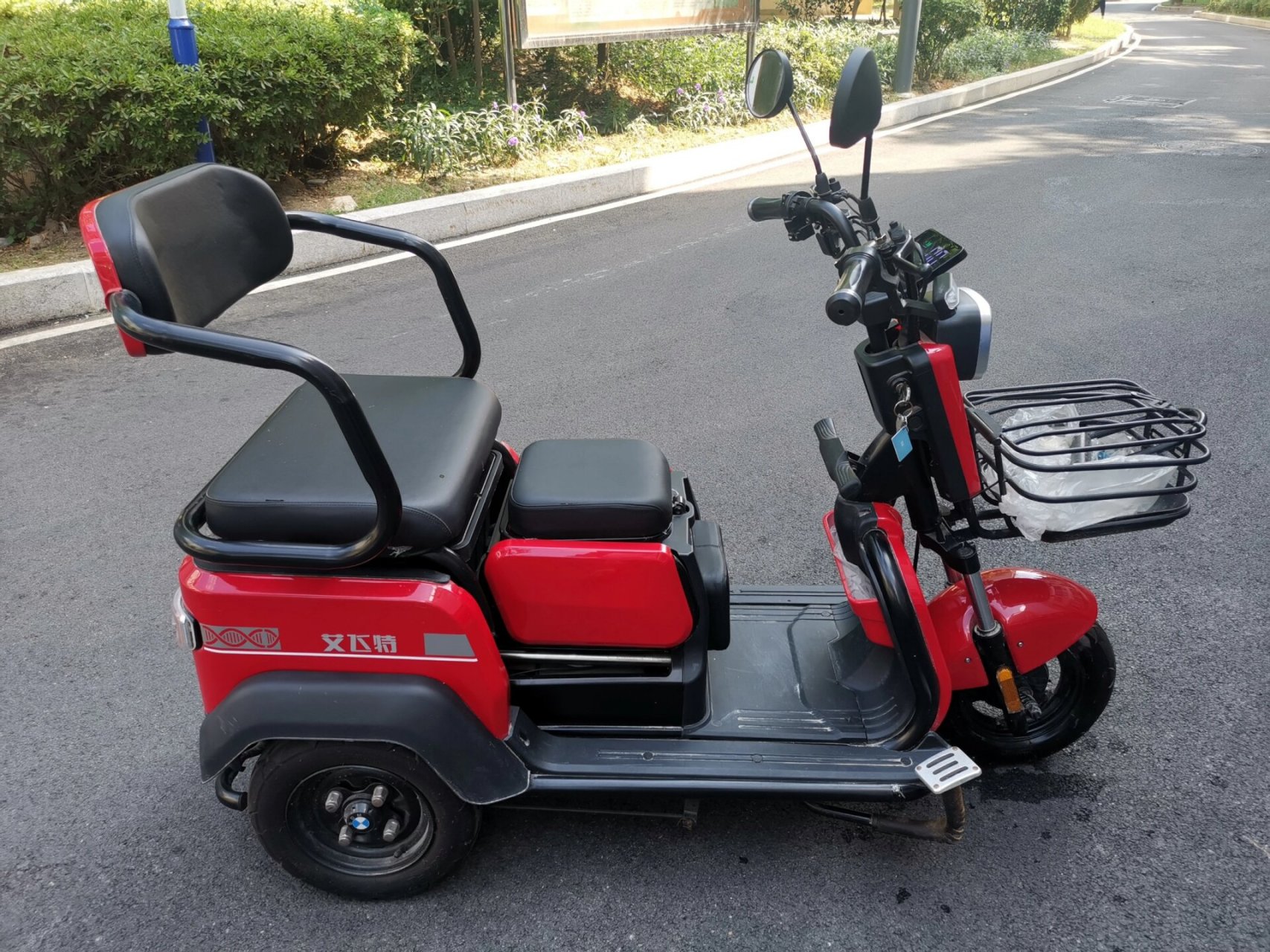 福州出极品老年三轮电动代步车 三轮电动车,三桥实体店购买,几乎全新