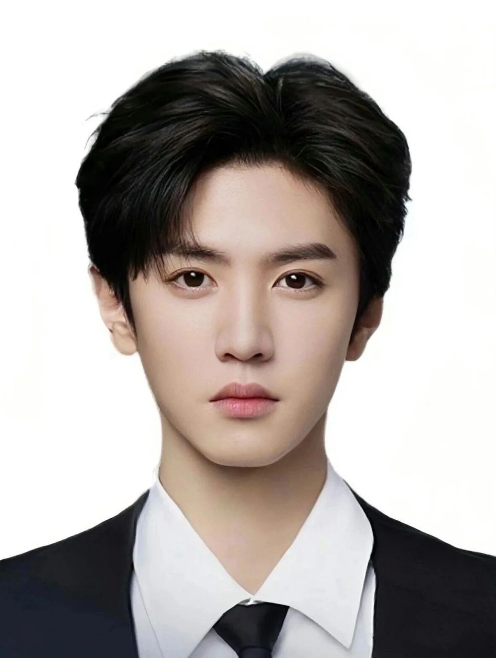 96|正面人物素描 陈哲远(附详细过程)