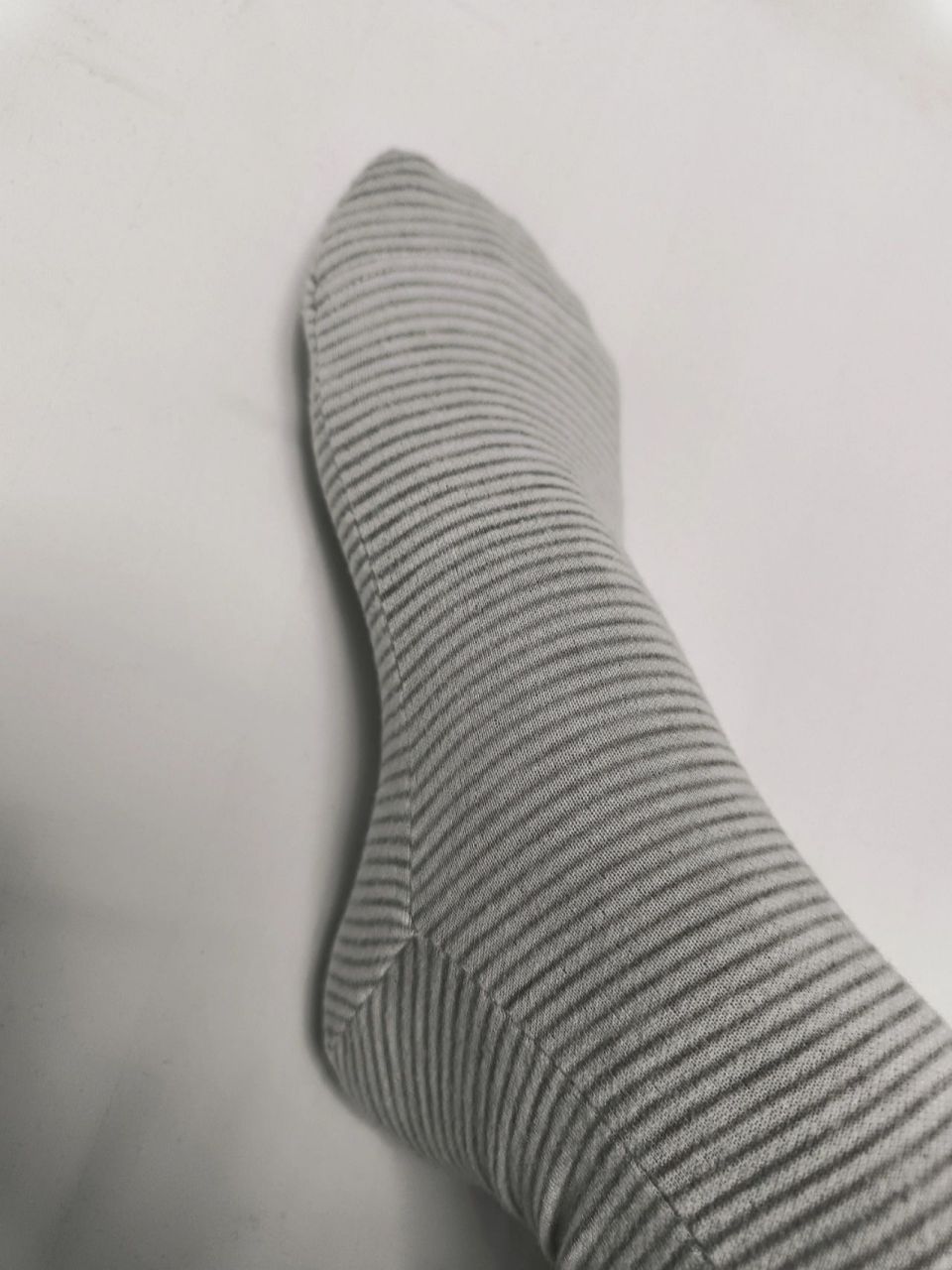 手工做袜子,内附裁剪图 因为疫情又一次被封在家里, 但是辛勤的小蜜蜂