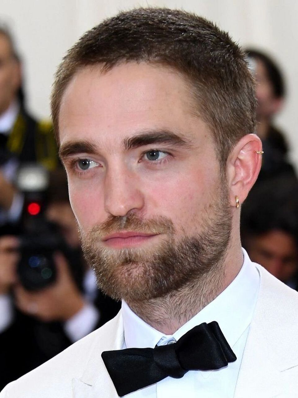 罗伯特帕丁森和第二任女友出席2014met gala 罗伯特与小k分手后就和