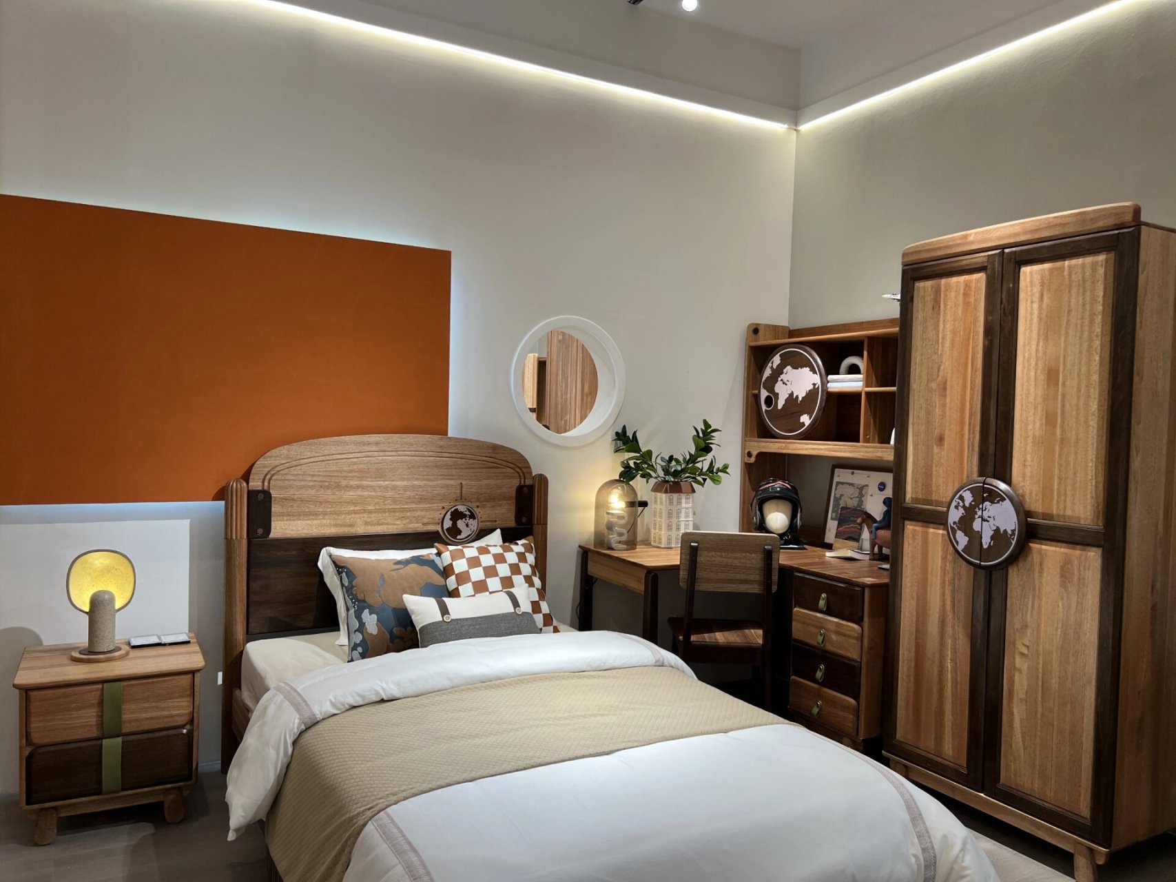 小城芭比特爱丁堡尔米奇庄园蓓凡檀丝木 榫卯原生态木蜡油原木色家具