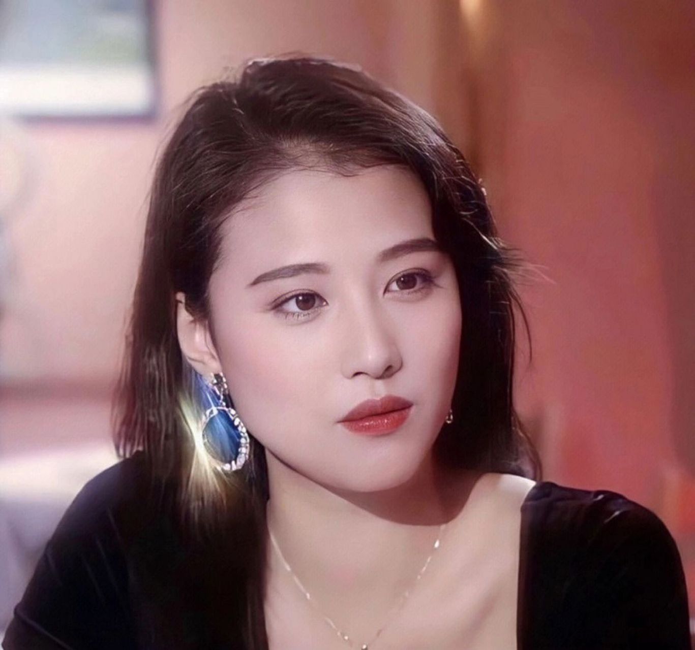 港星女神——周海媚  	 一寸秋波,千斛明珠觉未多