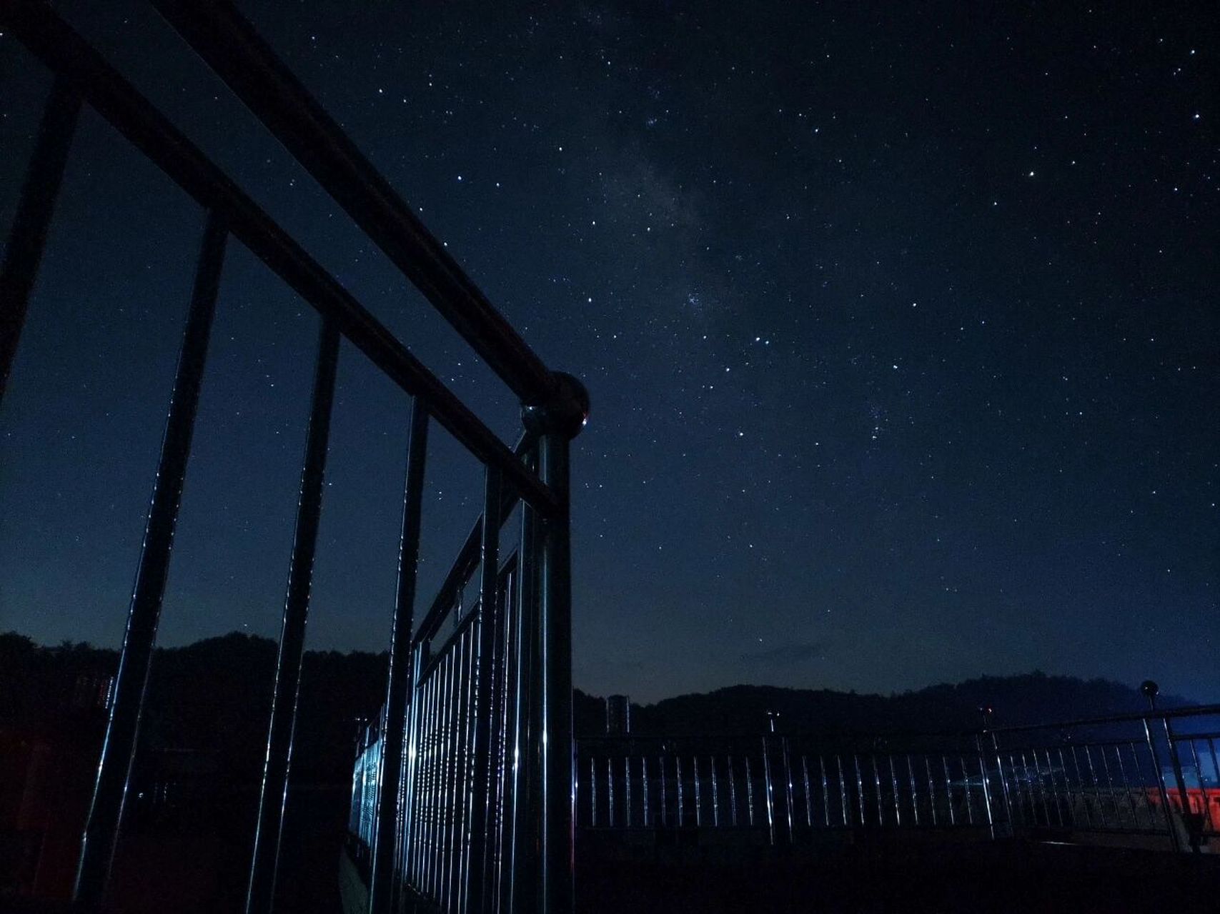 分享夜空星星/图片/好看/温馨 *还有星空可以仰望  ,人间还留着浪漫