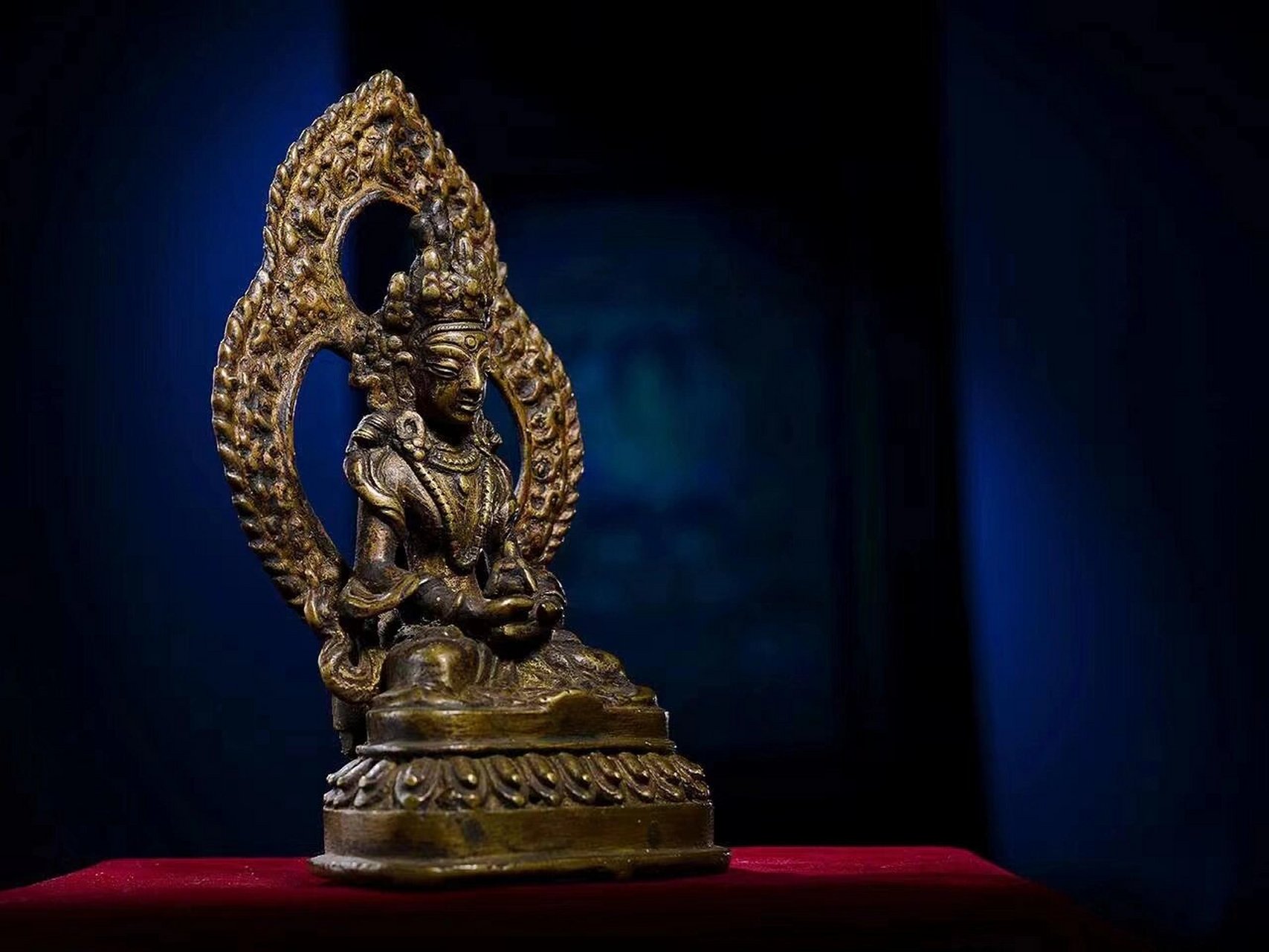 清代 长寿佛 藏传清代长寿佛无量寿佛像 造像大开门 原装分体背光