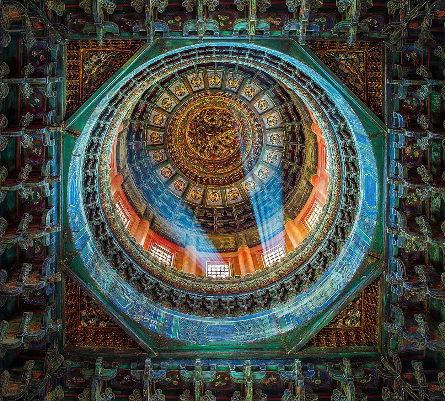 天下最美的天花板就藏在故宫里|万春亭藻井 藻井是中国古建筑特有的