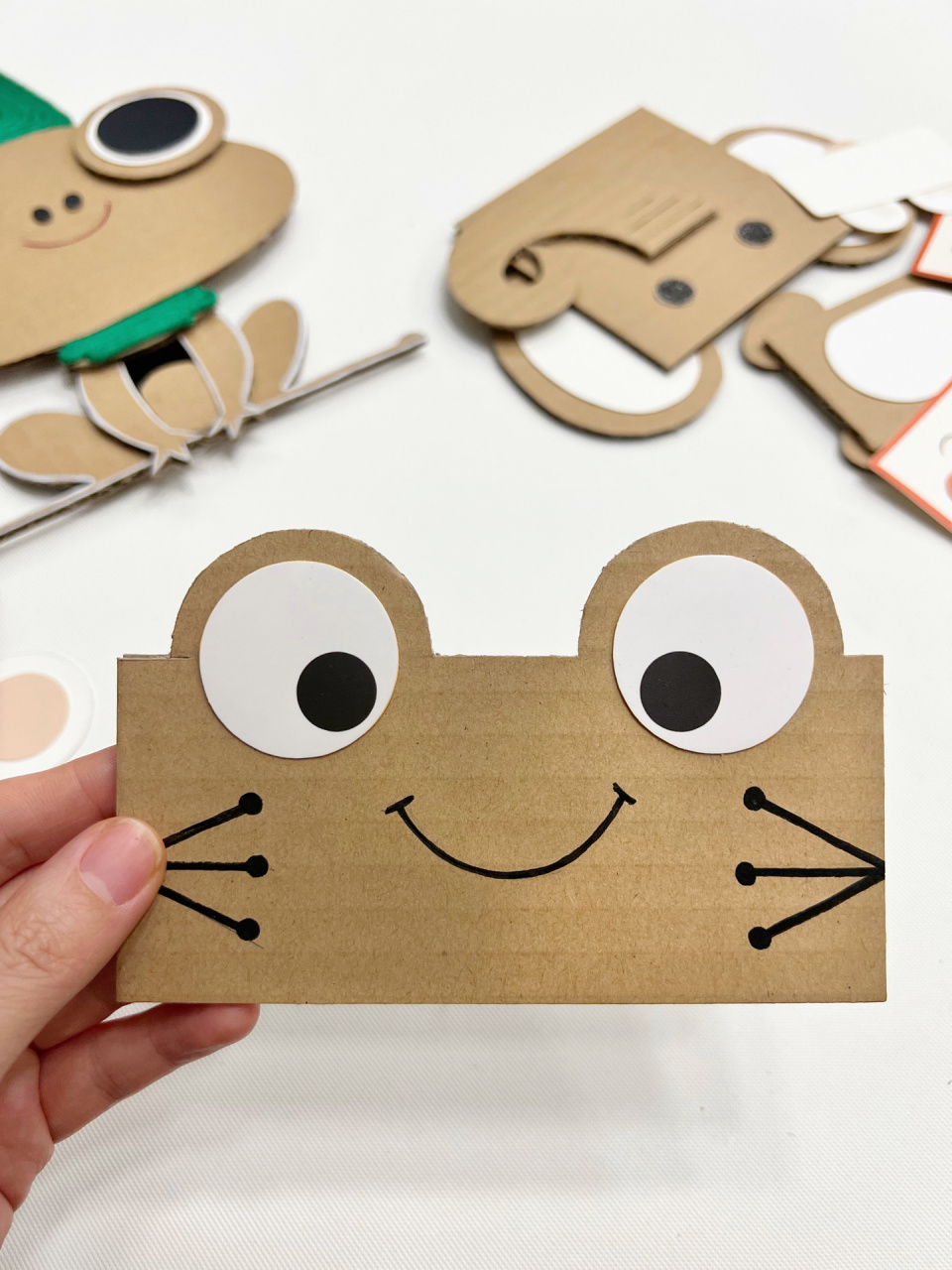 快递箱变废为宝|一组超简单的纸皮画小动物