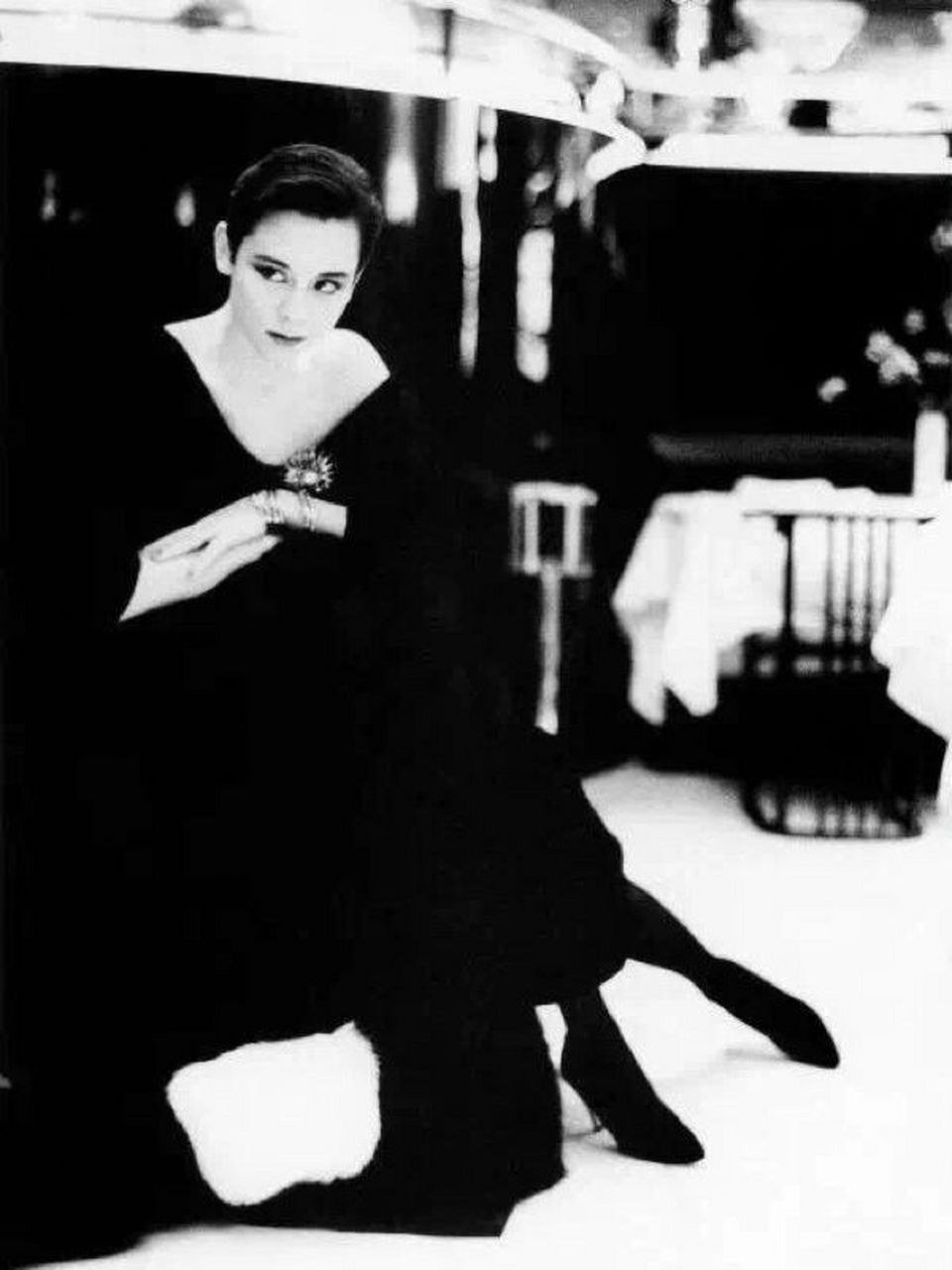 想拍这样一张黑白照,致敬永远的女神周天娜 近期打算去朋友开的湿版